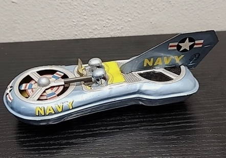 Linemar Yonezawa Tin Friction US Navy Space Man Robot PLANE SPACESHIP 1950s-1960s: Linemar Yonezawa US Navy Space Man Robot PLANE SPACESHIP 1950s-1960s. Measures approx Approx 6&rdquo; x 3&rdquo; x 2.25&rdquo;