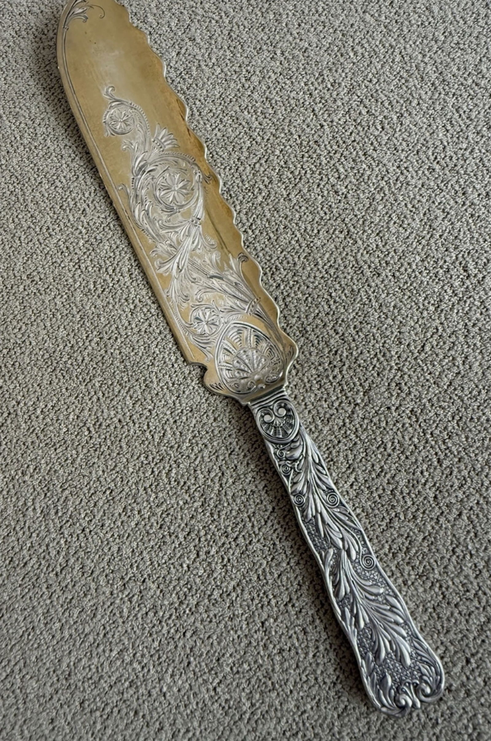 Gorham St. Cloud Sterling Silver Ice Cream Slicer Gold Wash (1 of 8)