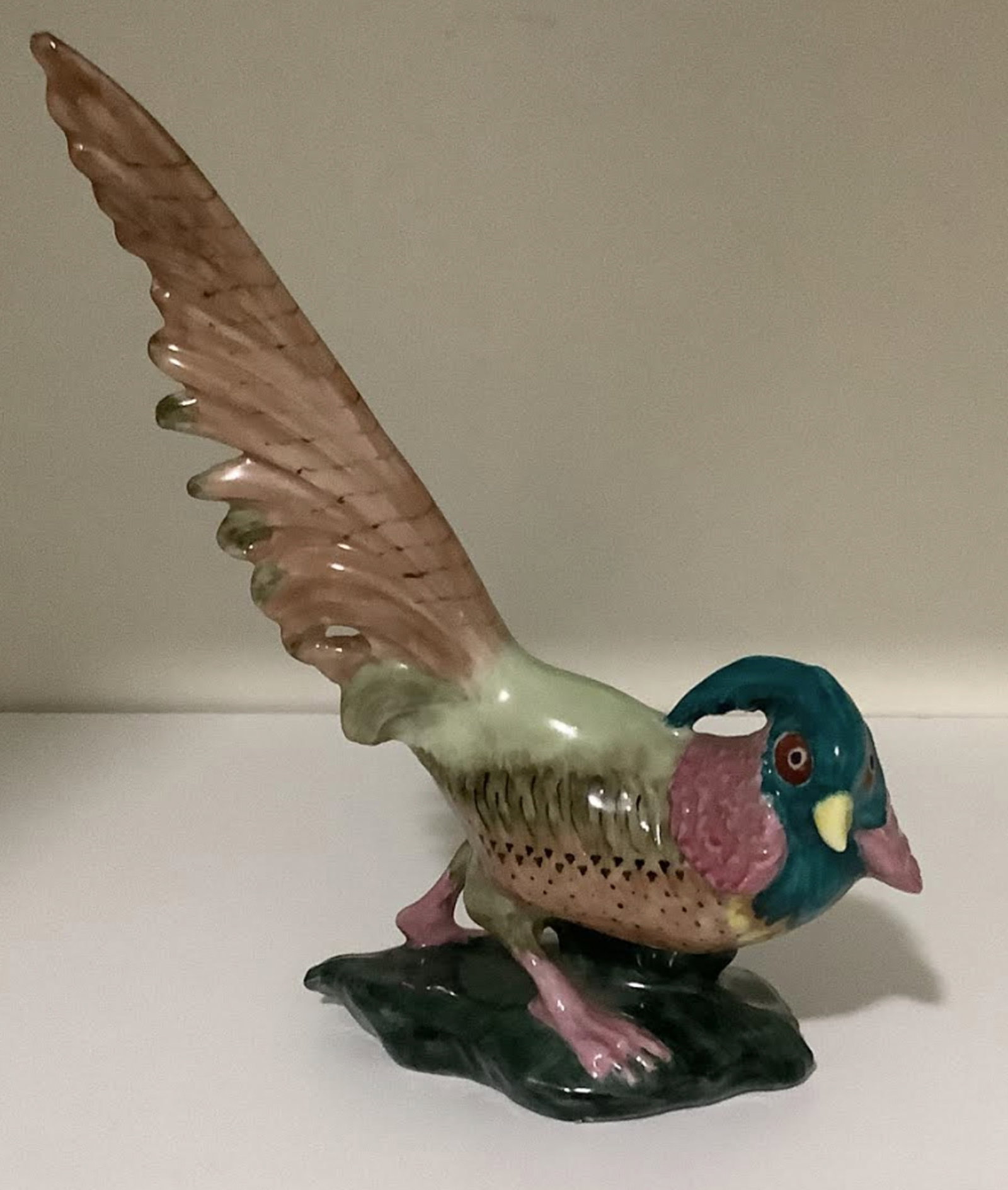 Dwight Morris Signed Porcelian Pheasant Bird Figurine CHINA MARK: Dwight Morris Signed Porcelian Pheasant Bird Figurine CHINA MARK Measures approx 4.5 inches wide and 7 inches tall no chips or cracks