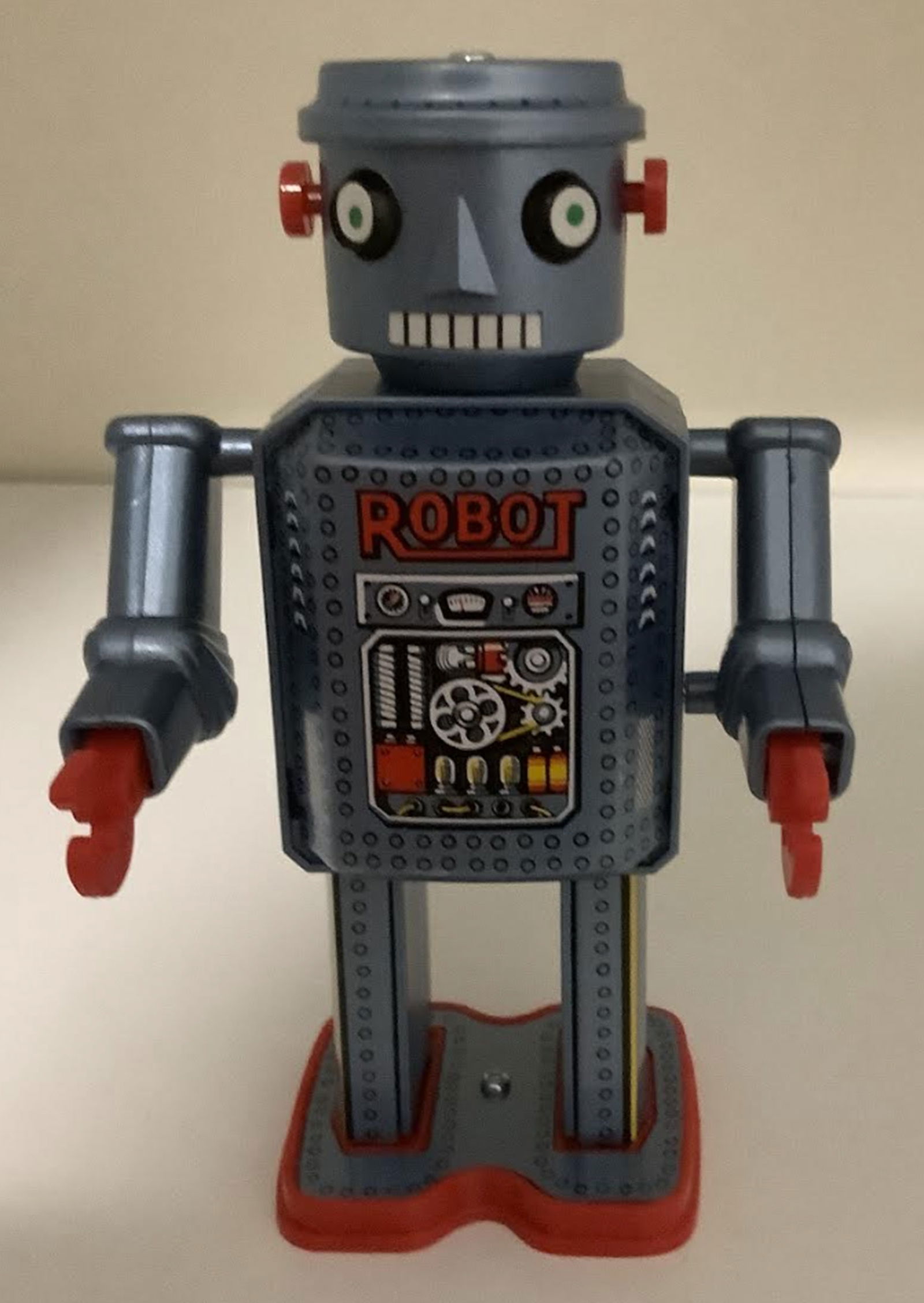 Tin Masudaya Japanese Robot R-35 Wind-Up (1 of 7)