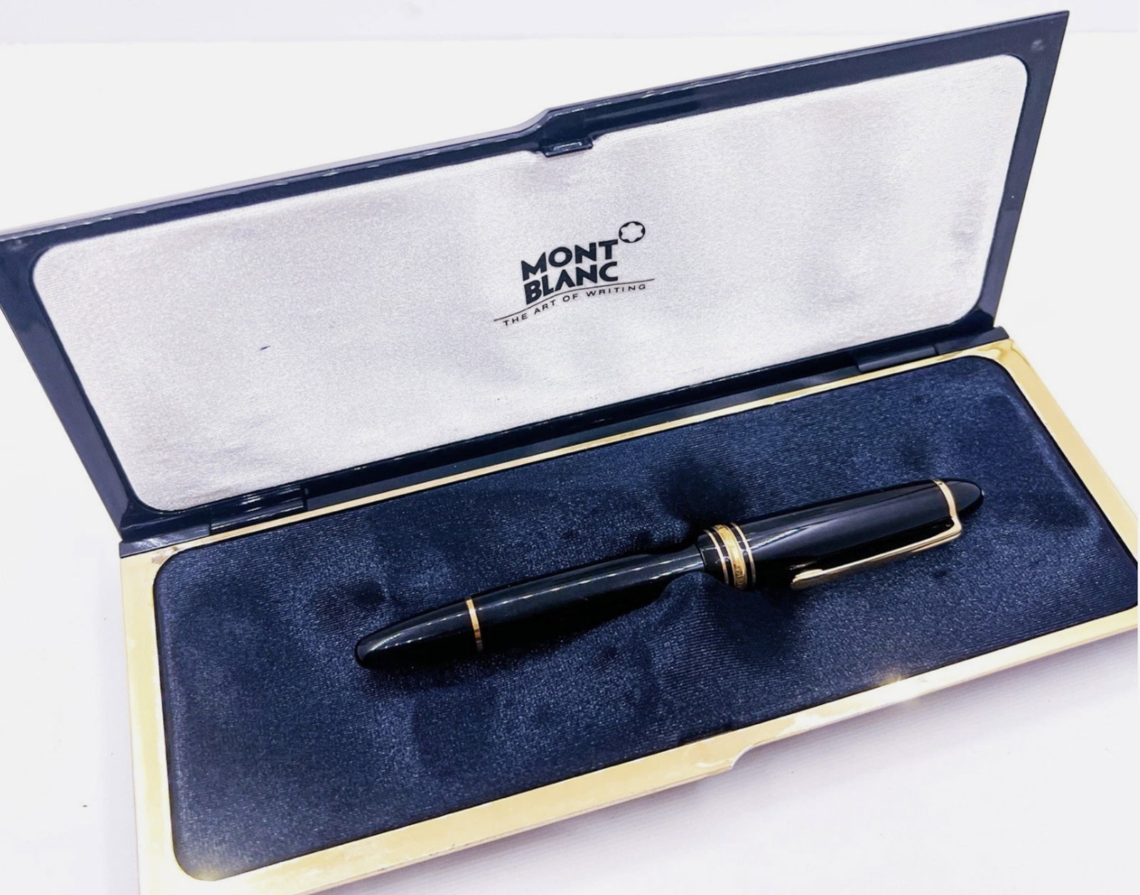 Montblanc Meisterstuck 146 Legrand Fountain Pen Gold Nib 585 14k With Box: Montblanc Meisterstuck 146 Legrand Fountain Pen Gold Nib 585 14k With Box. Piston working good