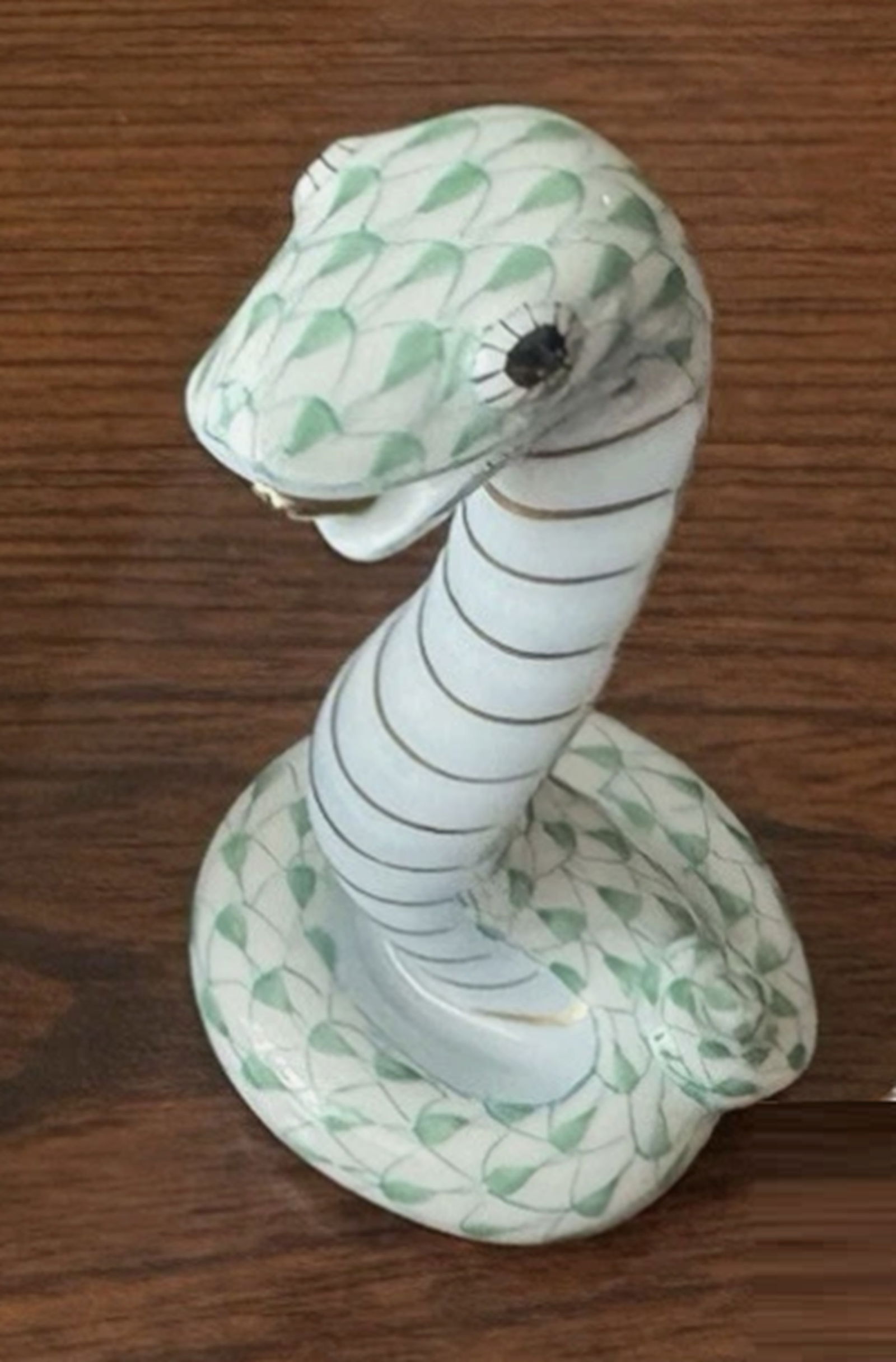 Herend Signed Porcelain Green Fishnet Snake With 24kt Gold Accents Made in Hungary (1 of 6)