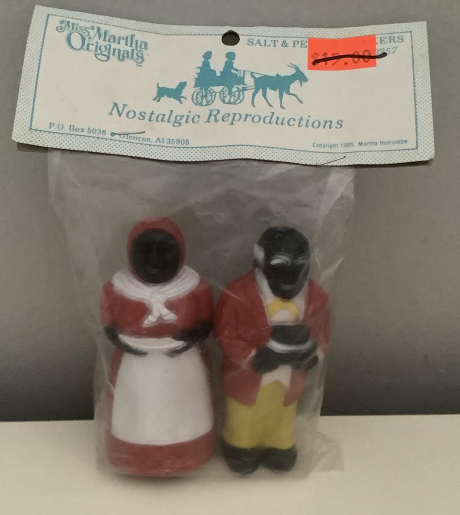 Black Aericana Aunt Jemima with Uncle Mose Salt Shakers in Original Pack: Black Aericana Aunt Jemima with Uncle Mose Salt Shakers in Original Pack Measuers approx 3.5 inches tall