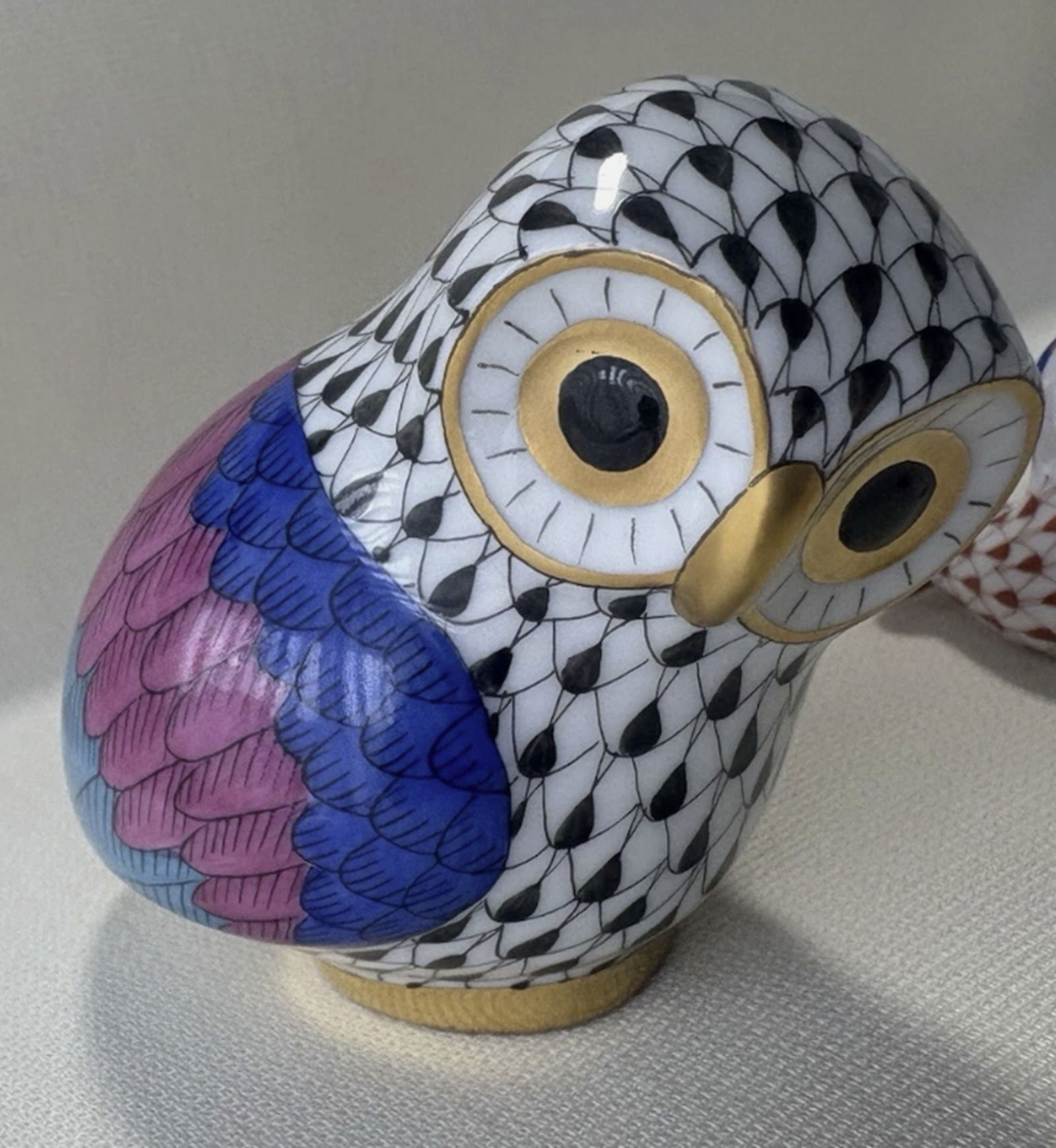 Herend Signed Porcelain Black Fishnet Owl With 24kt Gold Accents Made in Hungary (1 of 5)