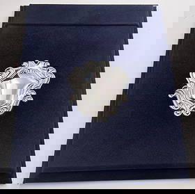 Del Conte, Italian Felt/Sterling Silver Desk Pad Holder (New in Box) Made in Italy: Del Conte, Italian Felt/Sterling Silver Desk Pad Holder (New in Box). measures 8 1/2'' by 7'' by 1'' in depth. It is in new condition and is sold in its original box. Felt and sterling silver desk pad