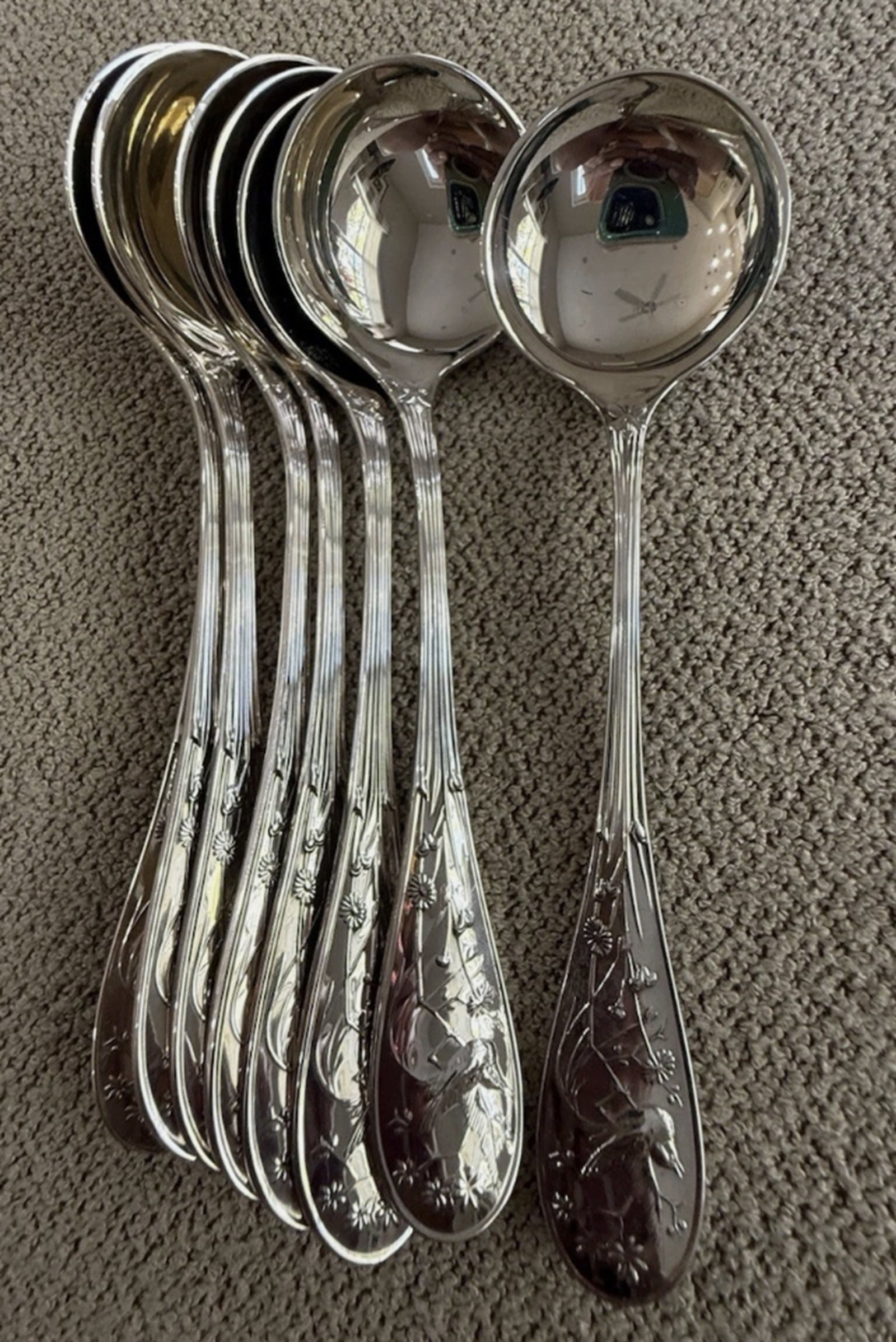 Tiffany & Co Sterling Silver Audubon bouillon soups 8: 8 Tiffany & Co Sterling Silver Audubon bouillon soups. Measures approx 5 1/2" No Monogram