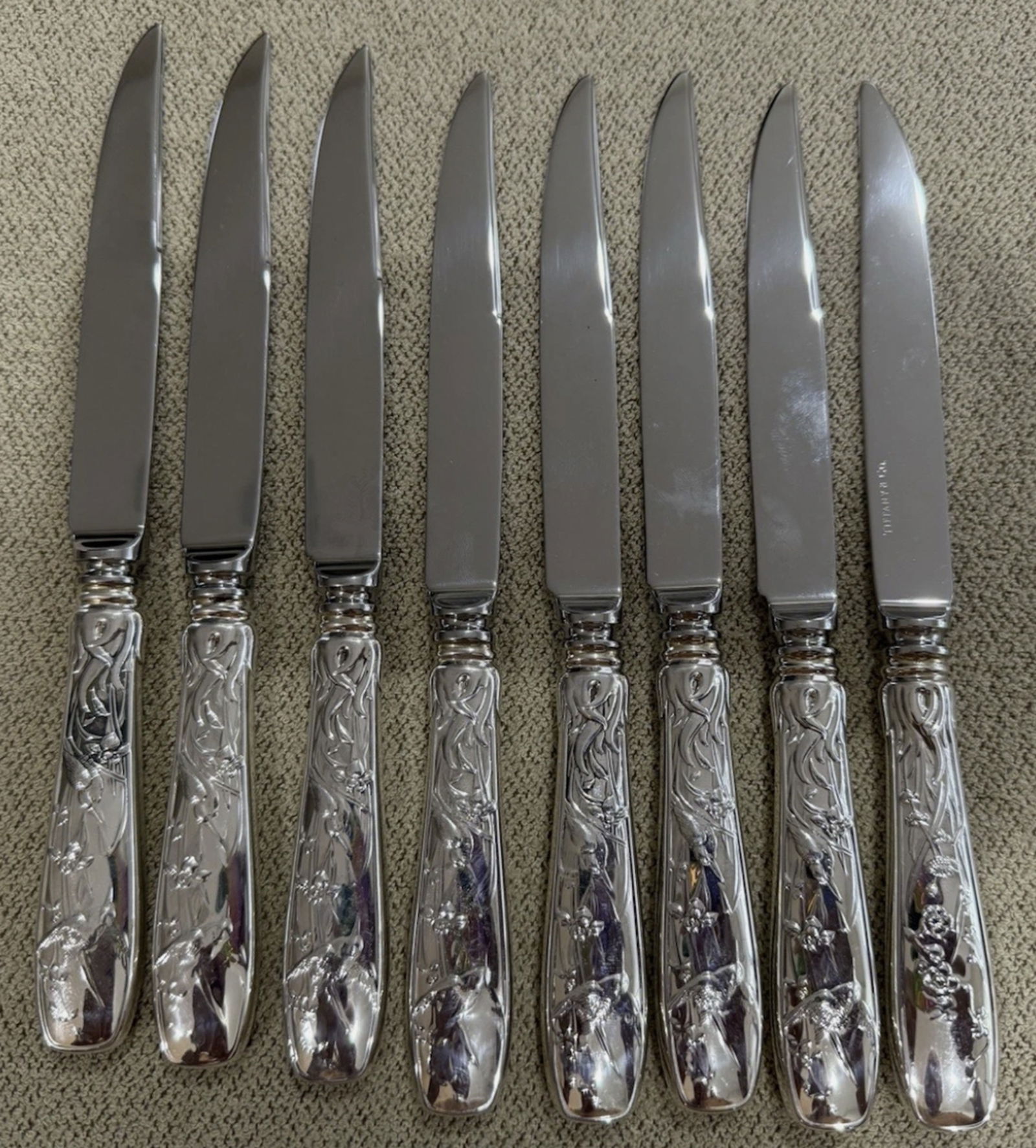 Tiffany & Co Sterling Silver Audubon Handled Steak Knives  8 (1 of 6)