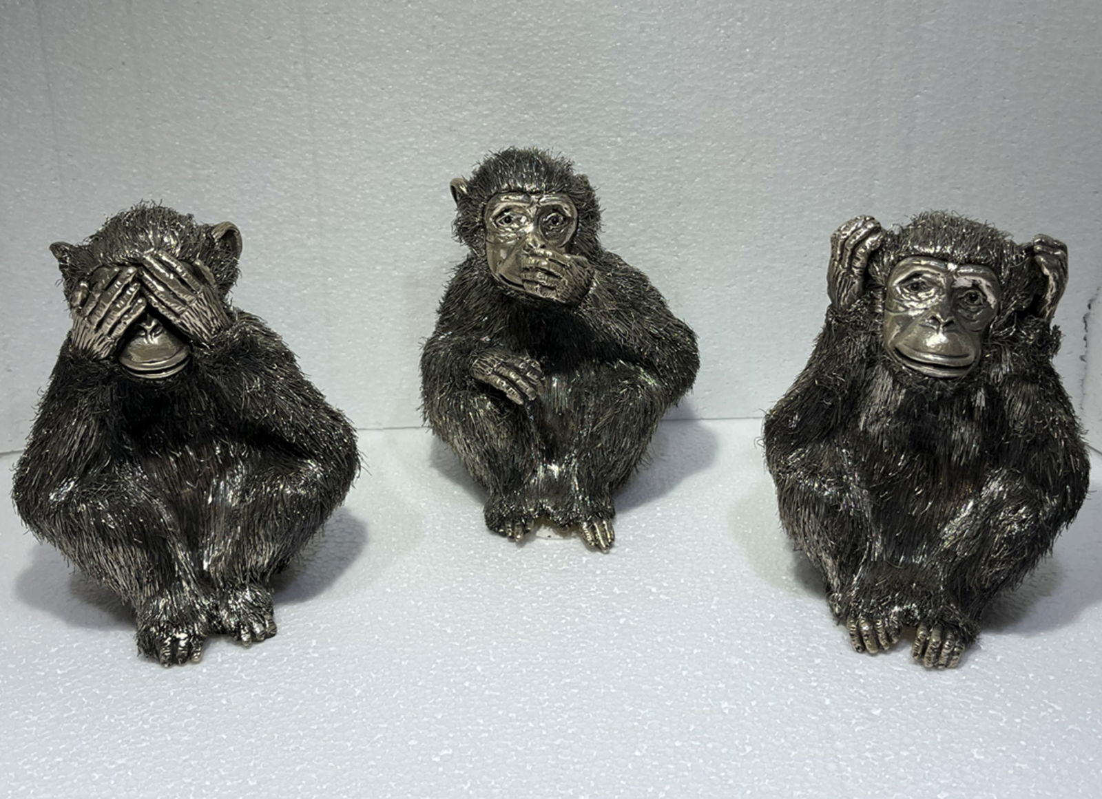 BUCCELLATI STERLING SILVER FIGURINE MADEIN ITALY THREE LITTLE MONKEYS: BUCCELLATI STERLING SILVER FIGURINE MADEIN ITALY THREE LITTLE MONKEYS - monkeys I don't see, I don't hear, I don't speak made by Mario Buccellati performing his famous furry technique Measures approx
