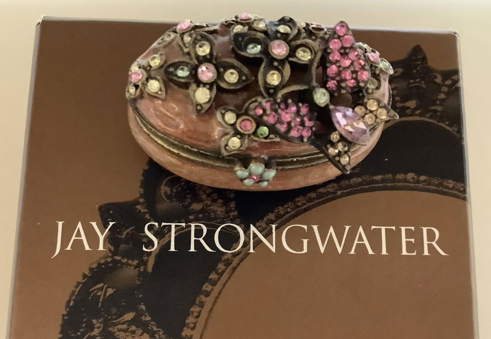 Jay Strongwater Butterfly Figurine With Swarovski Crystals Trinket Box With its Orig Box: Jay Strongwater Butterfly Figurine With Swarovski Crystals Trinket Box With its Orig Box, No Chips or Cracks Present