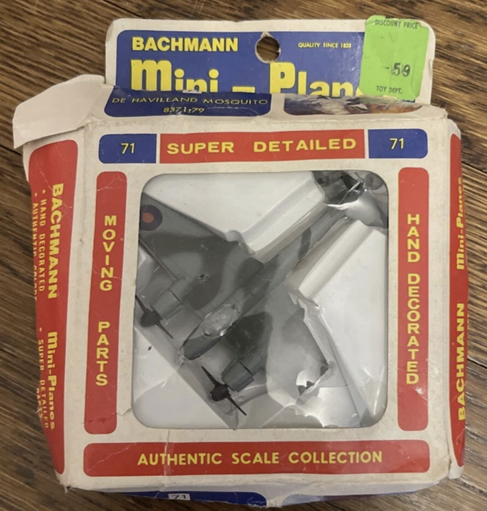 Bachmann Mini-Planes Model Plane #71 De Havilland Mosquito in Box (1 of 4)