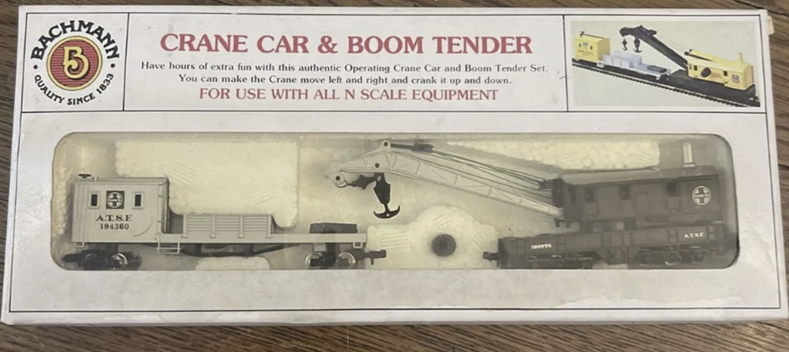 Bachmann HO Silver Series Santa Fe 250-ton crane car and boom tender In Orig Box: Bachmann HO Silver Series Santa Fe 250-ton crane car and boom tender In Orig Box Never used