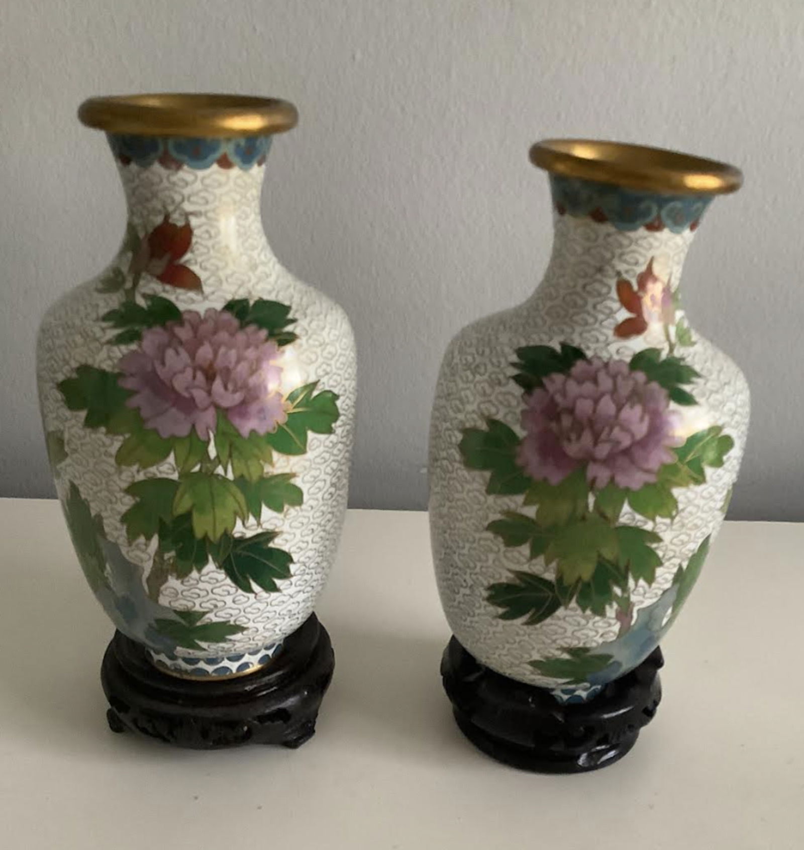 Pair Of Chinese Cloisonne Tall Vase With Wooden Stands: Pair Of Chinese Cloisonne Tall Vase With Wooden Stands. Measures approx 6.25 inches tallStand measures 2 3/4 inches wide