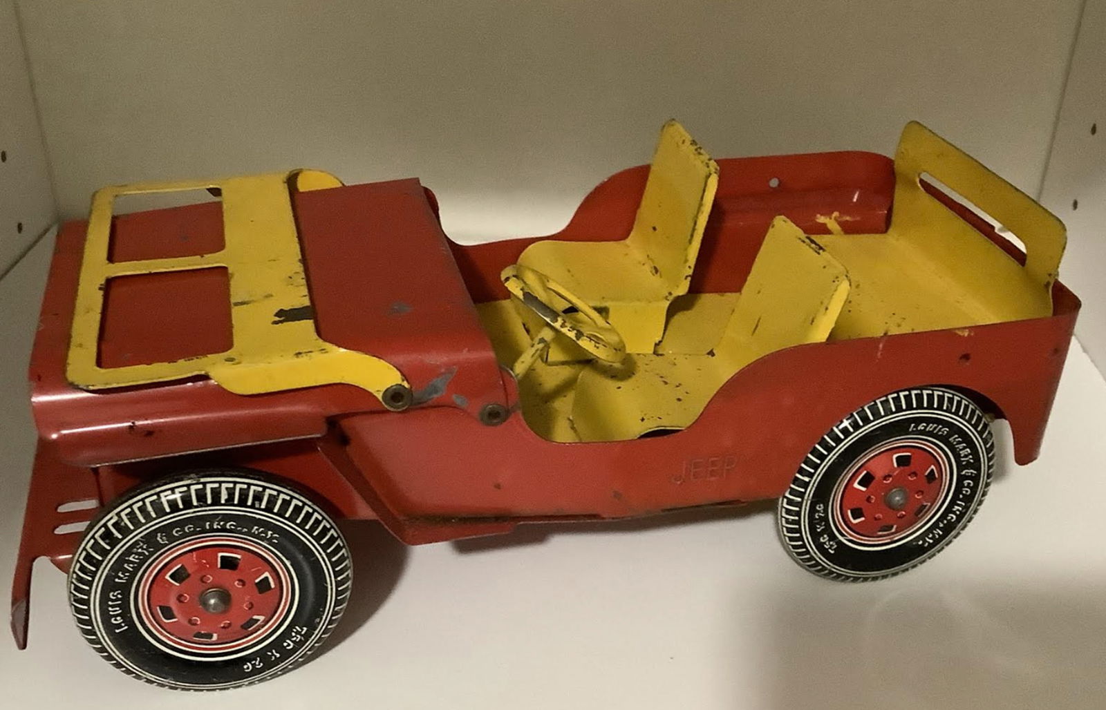 Louis Marx Steel Jeep (1 of 7)