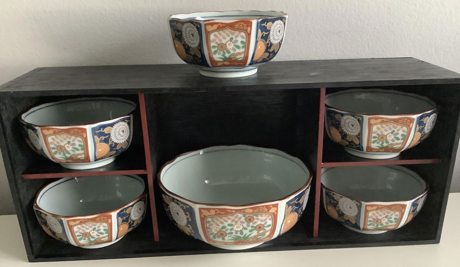 Arita Asian Set of  6 bowls With Wooden Crate (1 of 5)