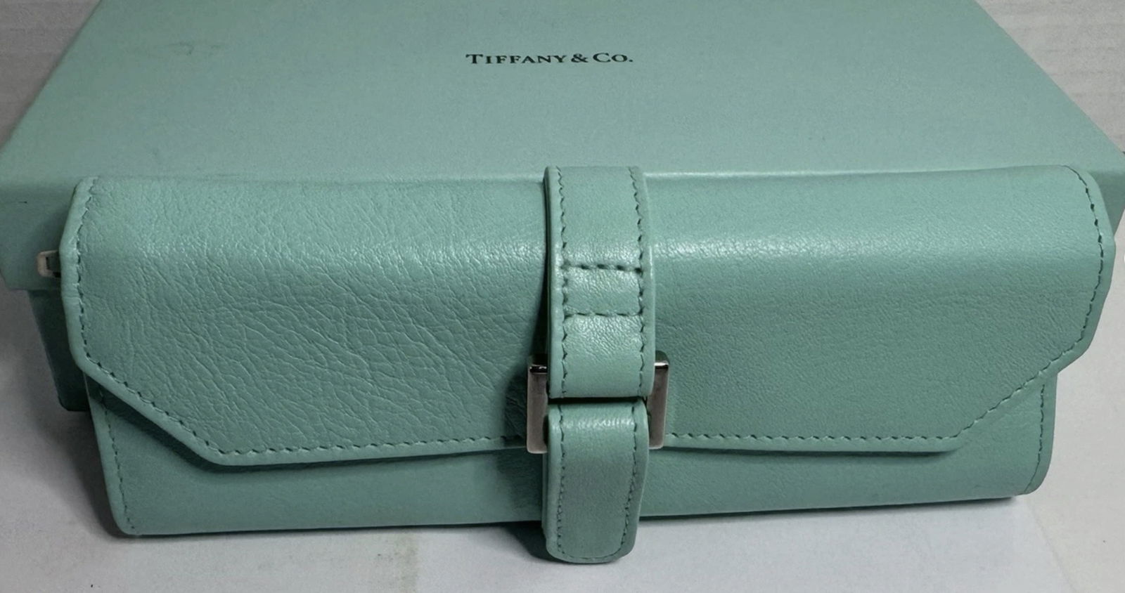 Tiffany And Co Travel Roll Leather Jewelry Case With Box: Tiffany And Co Travel Roll Leather Jewelry Case With Box. MEasures approx 7 inches.