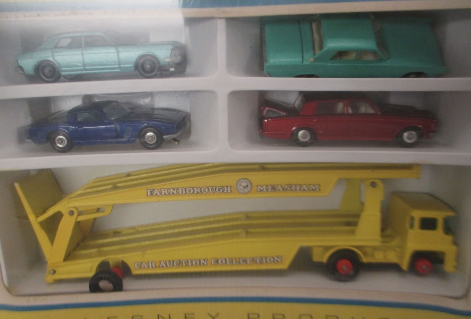 MATCHBOX G-2 Transporter Gift Set 1940 - 3