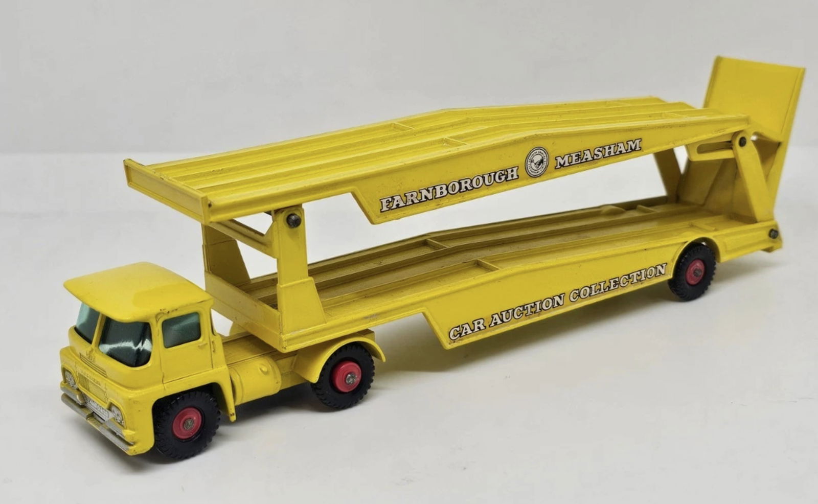 Matchbox Lesney – K-8 Guy Warrior Car Transporter with original box - 2