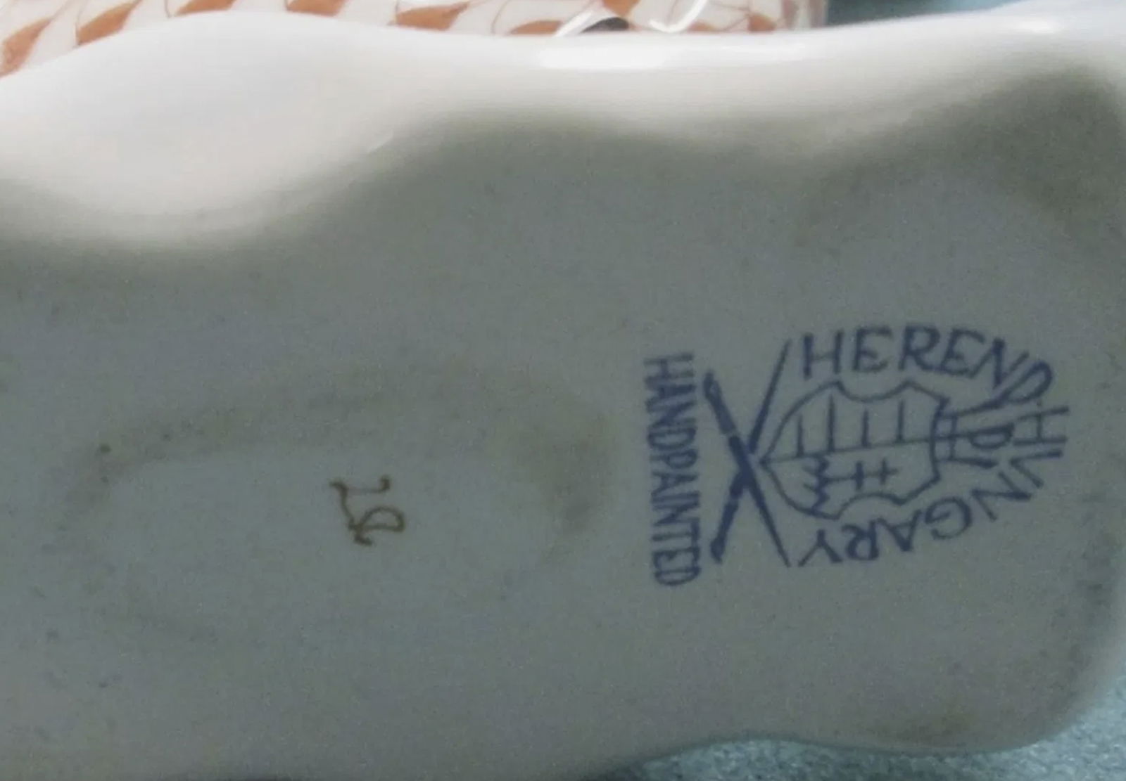 Herend Signed Rust Porcelain Tropical Fish on Wave With 24k Gold Accents Made in Hungary Orig Box - 4