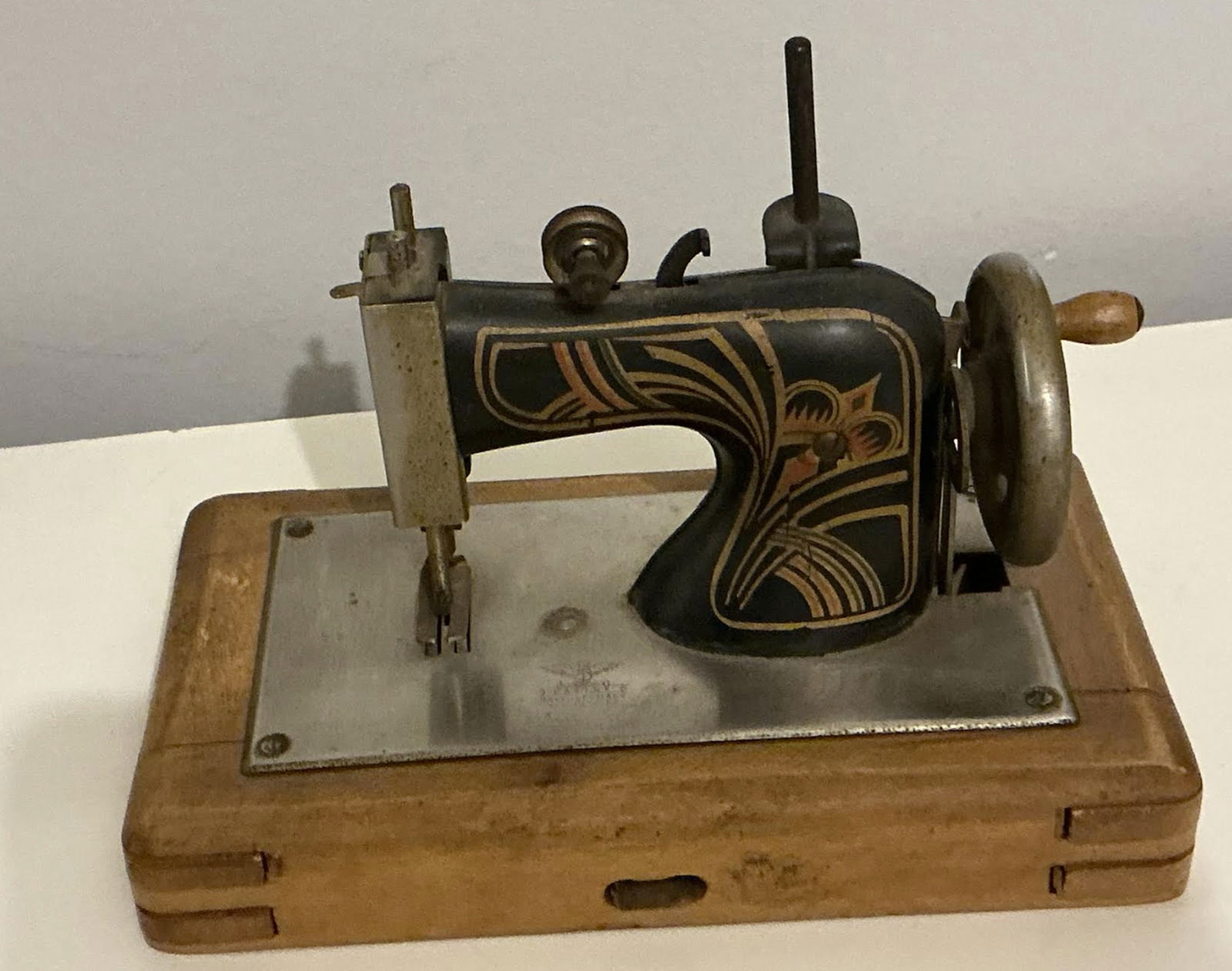 Casige German Sewing machine - 2