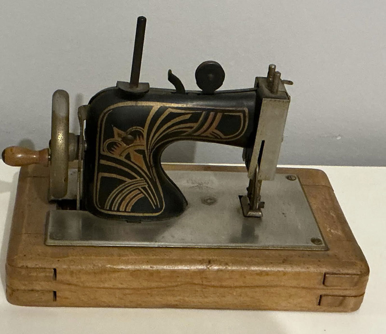 Casige German Sewing machine - 7