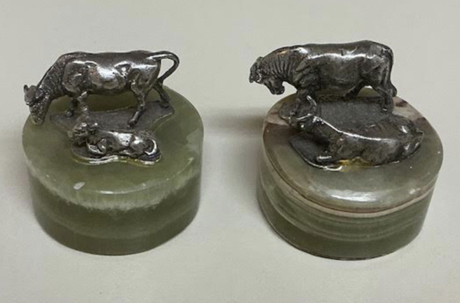 Gorham Sterling Silver by Giuseppe Vasari on Onyx Base Set of 2: Gorham Sterling Silver by Giuseppe Vasari on Onyx Base Set of 2. Measures approx 1.5 wide 1.5 tall. Made in Italy