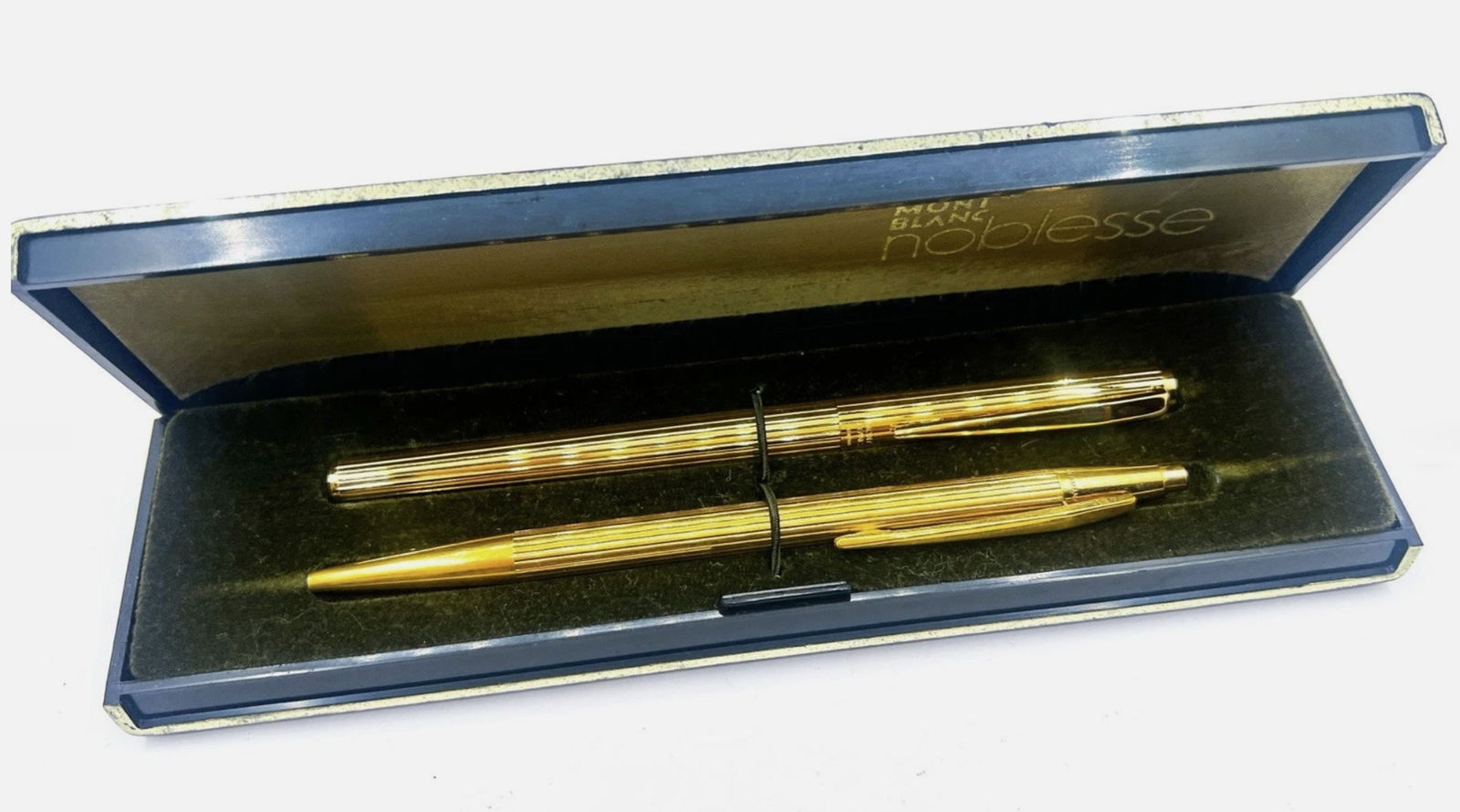Montblanc Noblesse Gold Plated Ballpoint and Fountain Pen Fountain Pen with 14k Nib and Original Box (1 of 7)