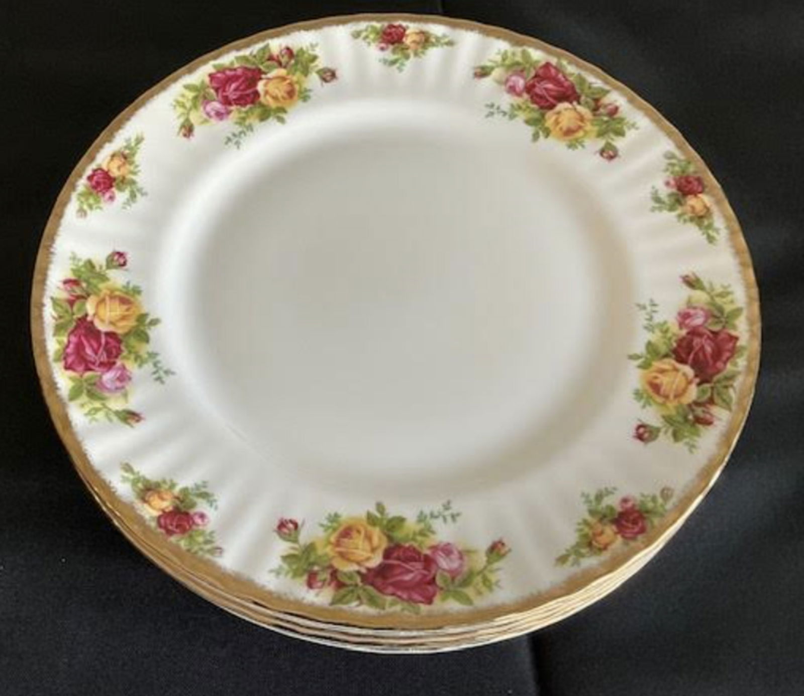 Royal Albert Porcelain With Gold Trim Set of 7 Dinnerware Plates (1 of 4)
