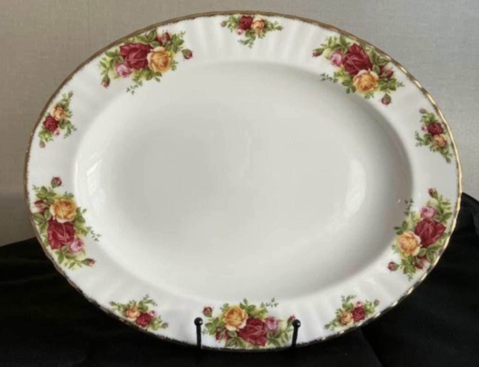 Royal Albert Porcelain With Gold Trim Oval Platter (1 of 4)