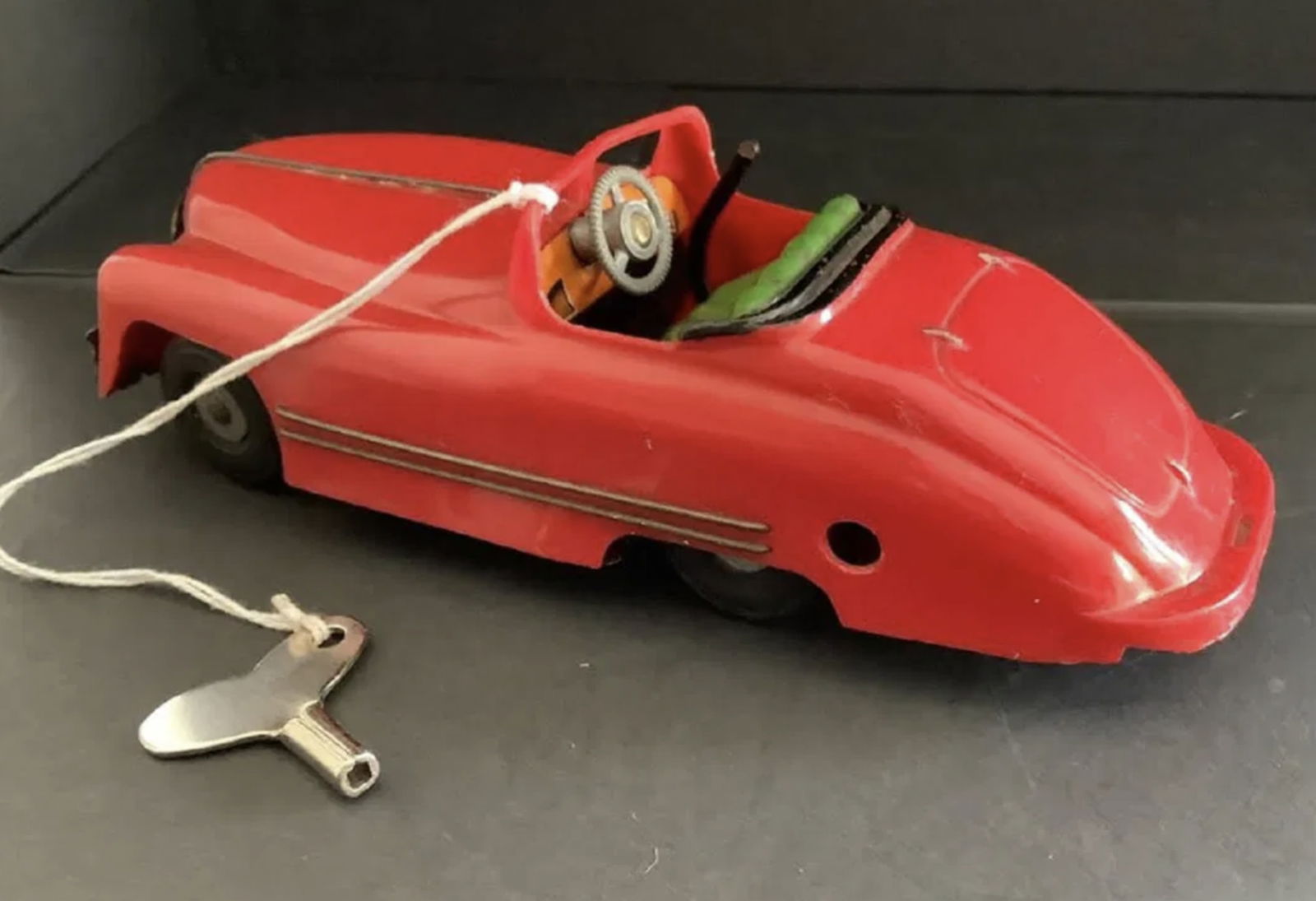 MINIC RARE Windup Vehicle WORKS AND KEY INLCUDED! 1940 MADE IN ENGLAND: Minic RARE Windup Vehicle WORKS AND KEY INLCUDED! Made in England Not Tested Measures approx 7 inches long 1940