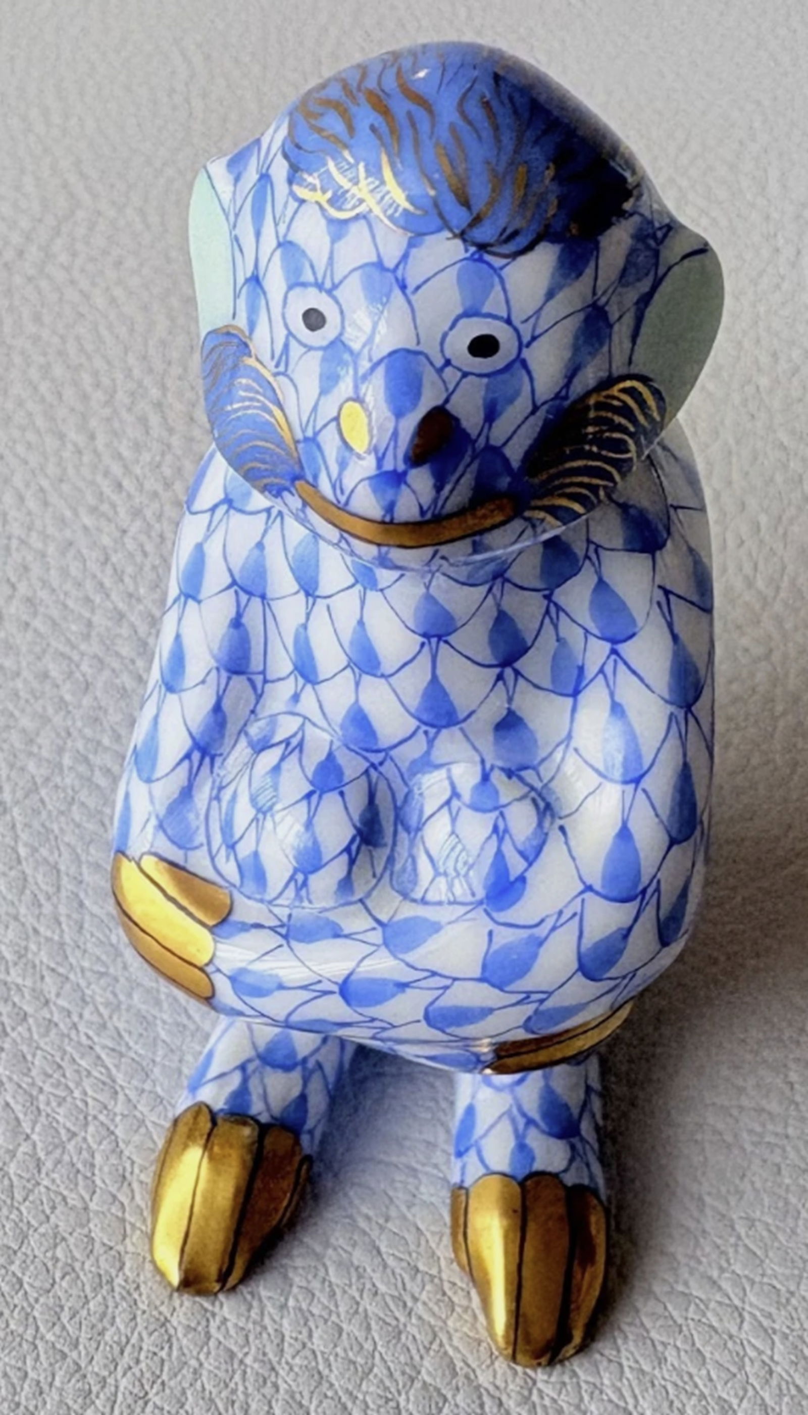 Herend Signed Porcelain Blue Fishnet Monkey Figurine With 24k Gold Accents Made in Hungary: Herend Signed Porcelain Blue Fishnet Monkey Figurine With 24k Gold Accents Made in Hungary Measures apporx no chips or cracks present