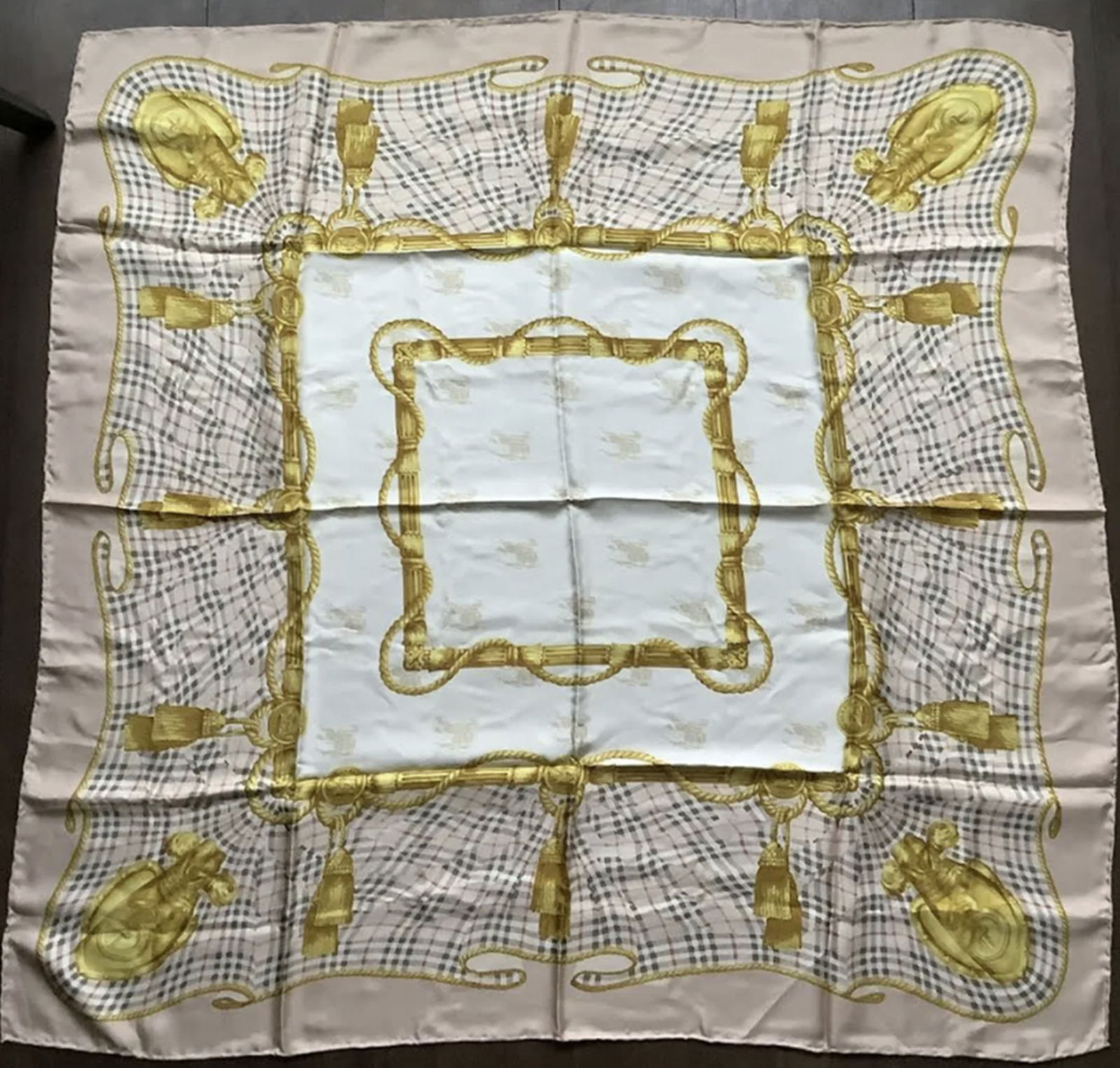 Burberry Silk Scarf Made italy (1 of 3)