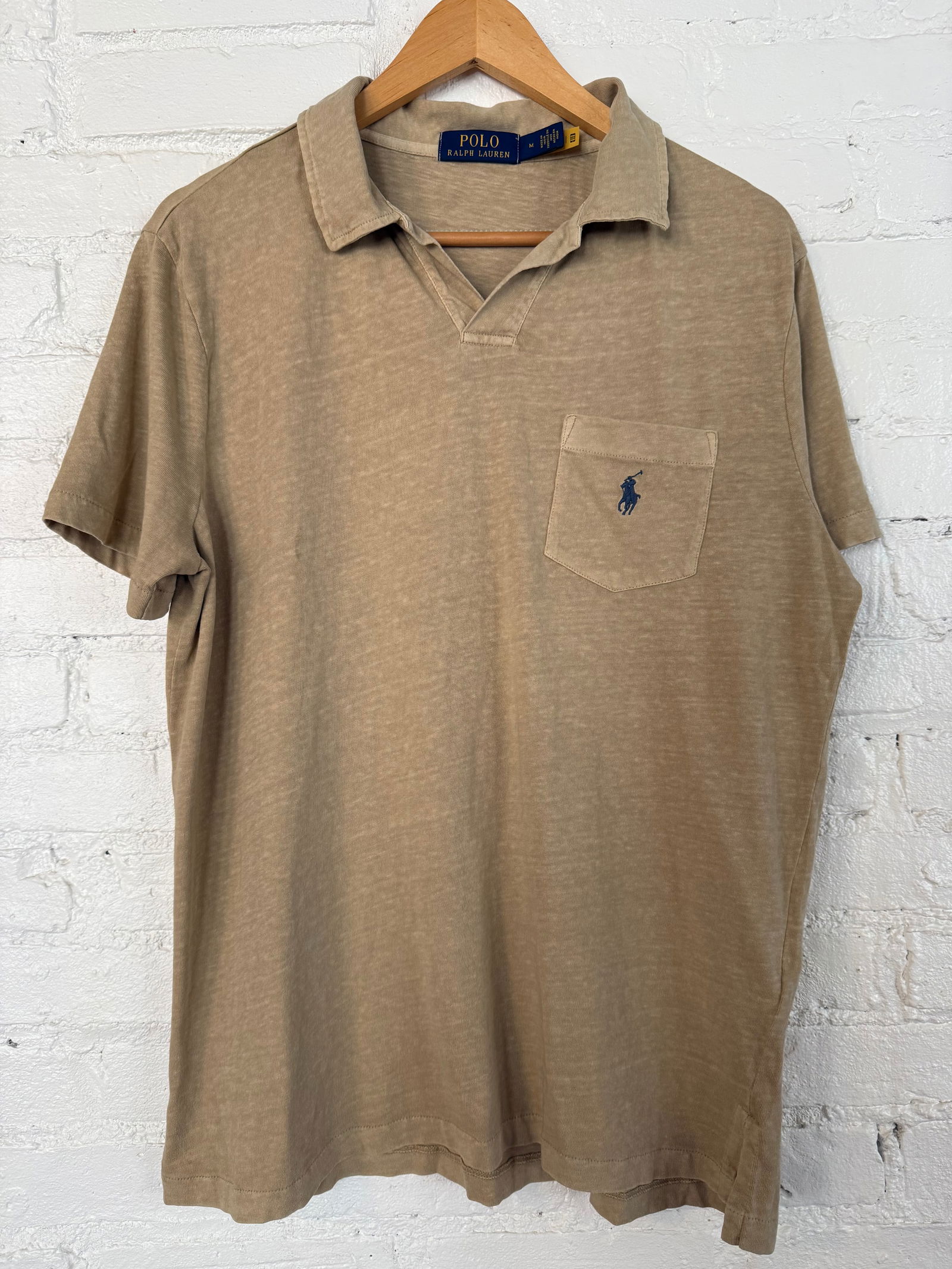 Men's Polo Ralph Lauren Tan Polo: Men's Polo Ralph Lauren Tan Polo Men's Polo Ralph Lauren Tan Polo never worn, lightweight open collar polo, blue pony player Tan Measures approx center back to collar 27 inches armpit to armpit