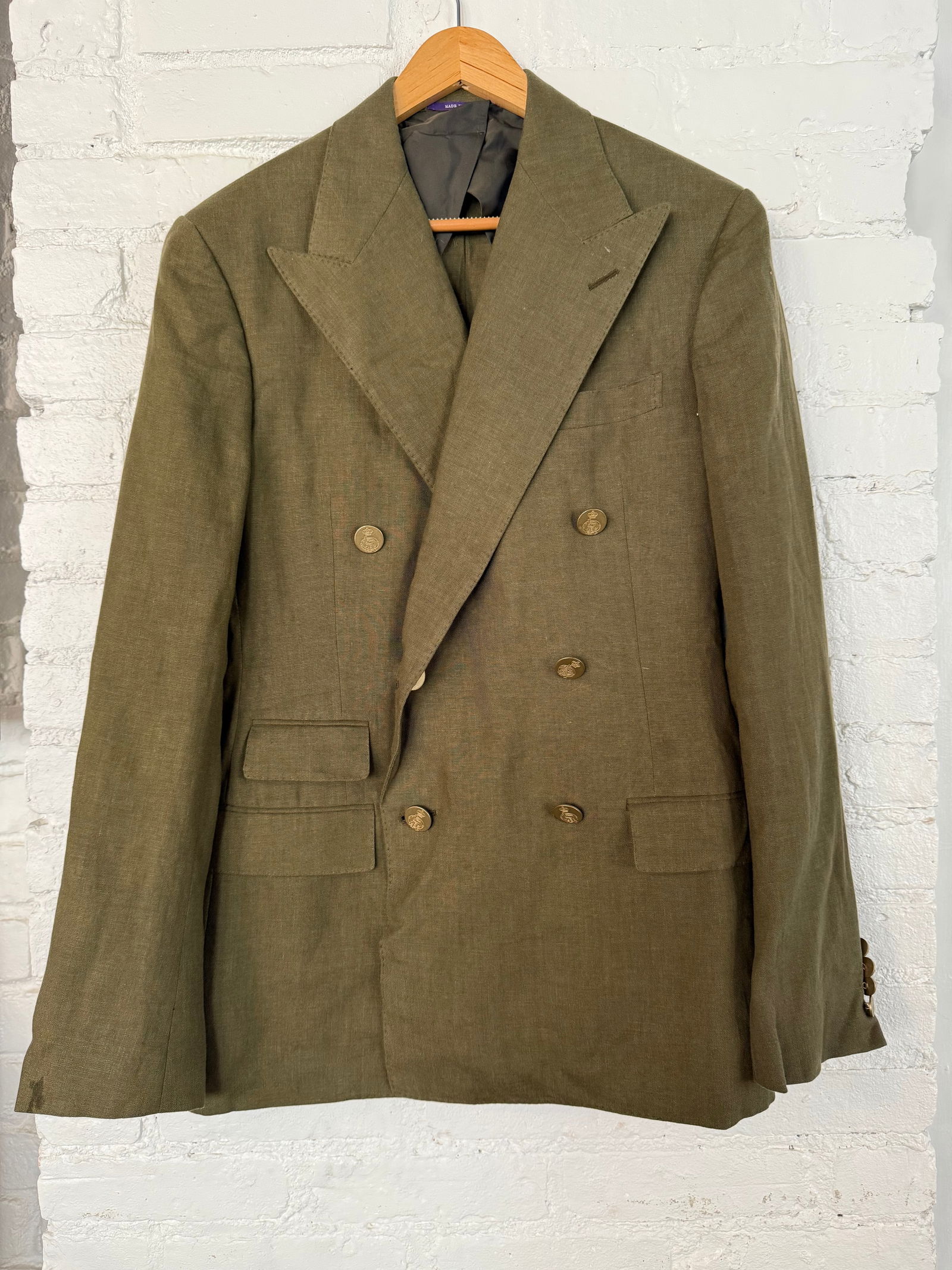 Men's Ralph Lauren Purple Label Blazer: Men's Ralph Lauren Purple Label Blazer Men's Ralph Lauren Purple Label Double breasted hand tailored linen suit with brass buttons and butterfly silk lining, internal pockets Army Green Measures