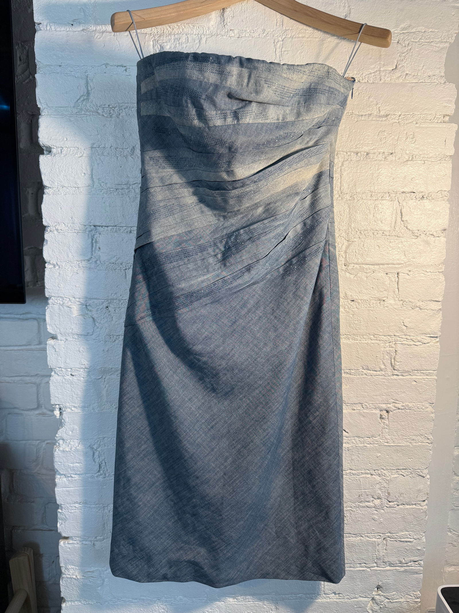 Ralph Lauren Collection Chambray Dress: Ralph Lauren Collection Chambray Dress Lightweight beaded strapless dress with pleating and faded print. Lightly worn in great condition. Internal bra construction. Size 2 Light Blue Measures approx