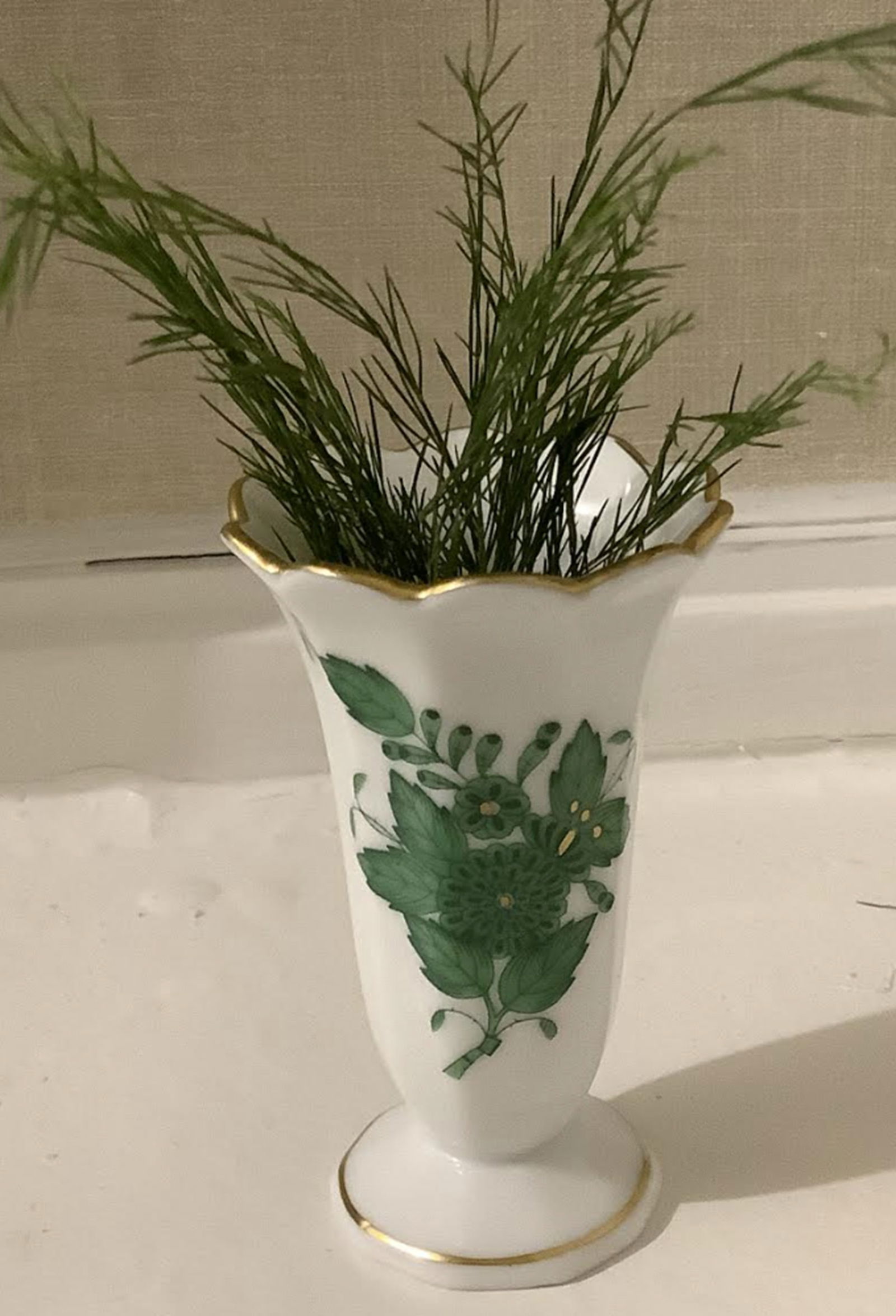 HEREND SIGNED PORCELAIN BUD VASE MADE IN HUNGARY (1 of 5)