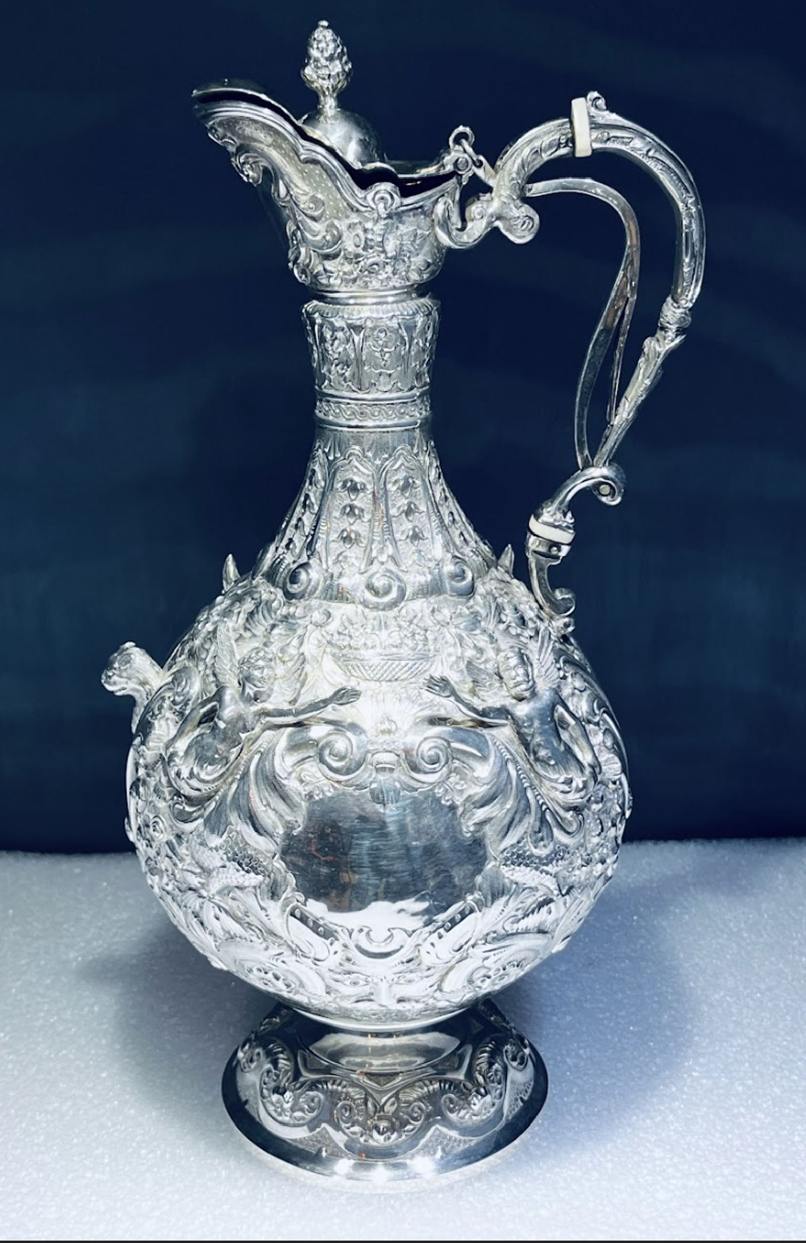 Charles Clement Pilling STERLING SILVER ARMADA DECANTER JUG 1903 London (1 of 11)