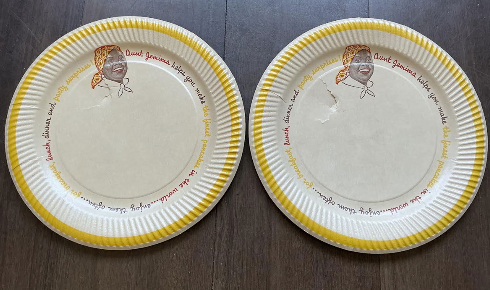 Black Americana Era Aunt Jemima Party Paper Plates: Black Americana Era Aunt Jemima Party Paper Plates. Has center tear Measures approx 9.25 inches