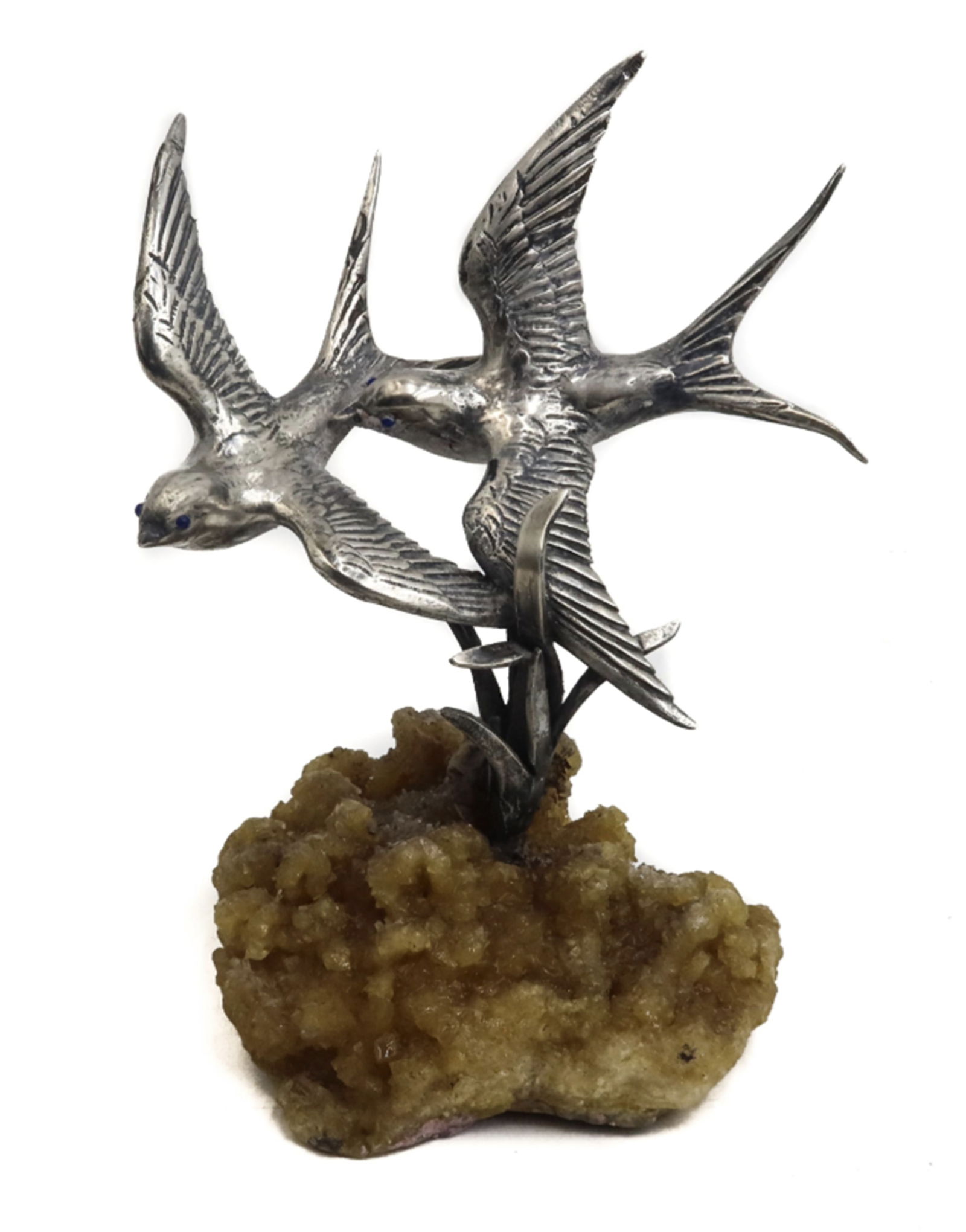 Buccellati 800 Italian Sterling Silver on Yellow Quartz Swallow Bird Figurine: Buccellati 800 Italian Sterling Silver on Yellow Quartz Swallow Bird Figurine. Measures Approx., 4 inches x 3 inches x 4.75 inches tall. Buccellati 800 Italian Sterling Silver on Yellow Quartz Swallow