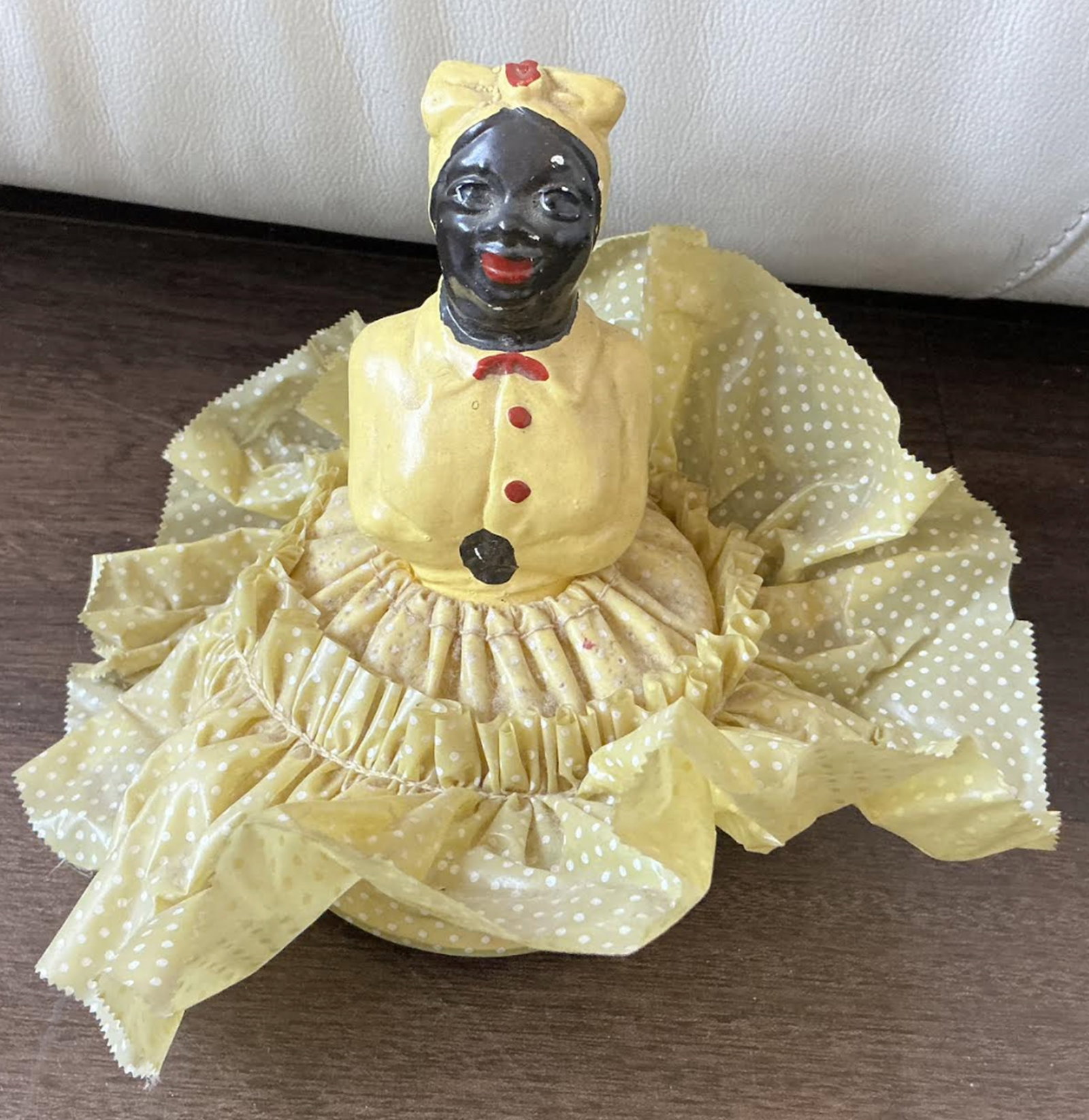 Black Americana Era Doll Figurine: Black Americana Doll. Measures approx 5 inches tall