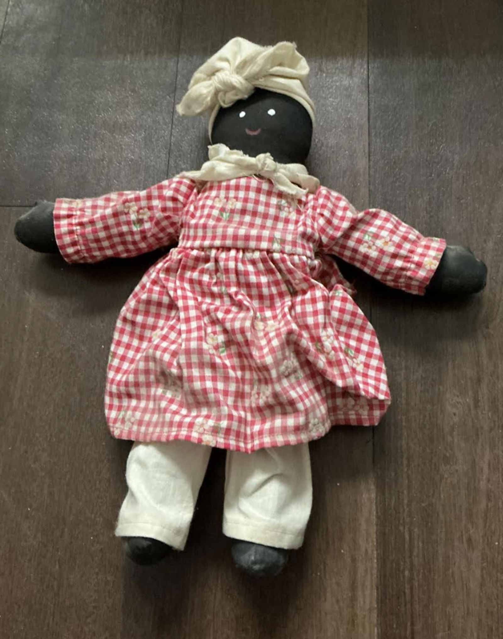 Black Americana Era Cloth Rag Doll: Black Americana Era cloth Rag doll. Measures approx 13 inches long with the dress
