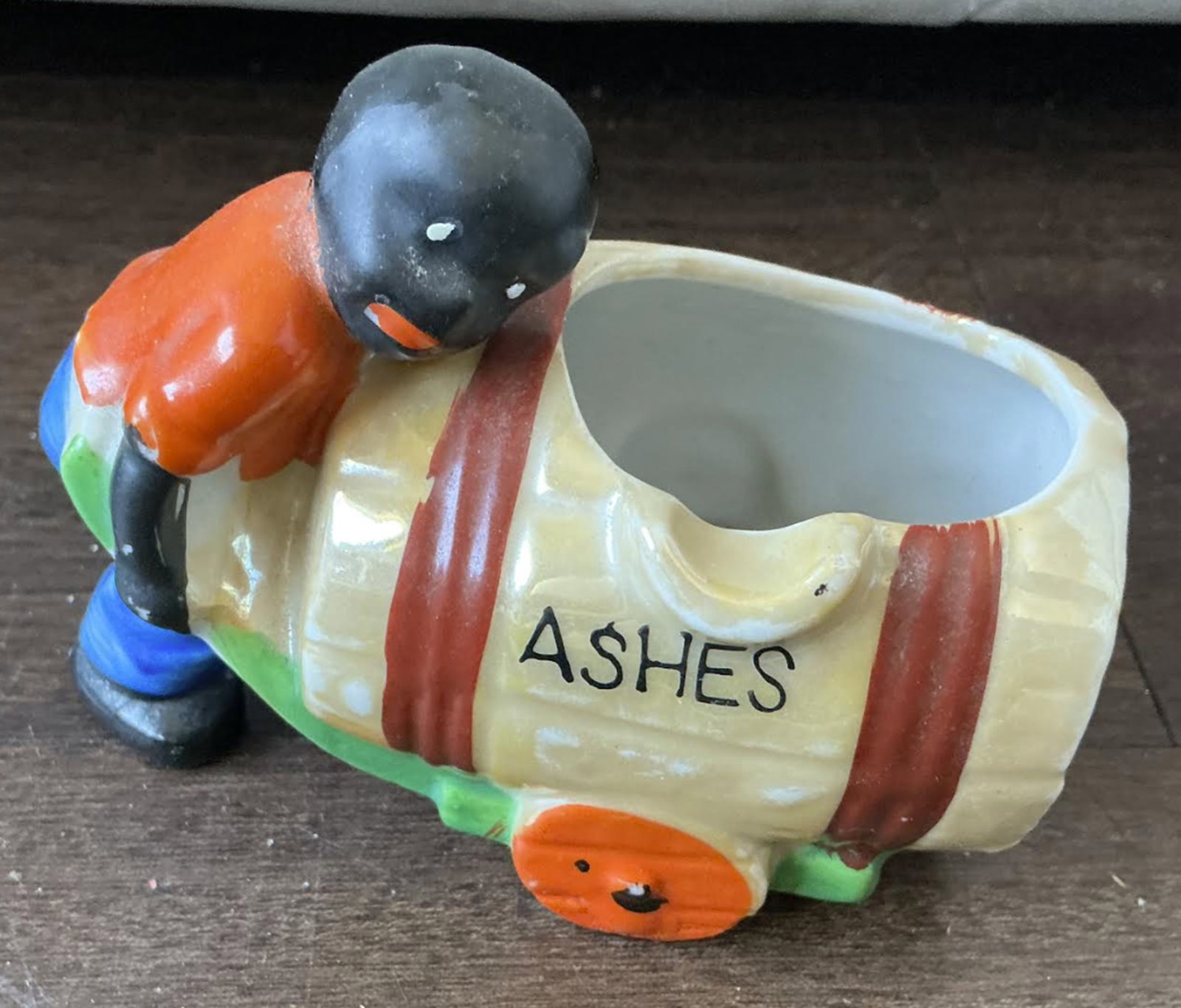 Black Americana Era Porcelain Holder Made in Japan: Black Americana Era Porcelain Holder Made in Japan Measures approx 3 inches wide x 4 inches high made in Japan