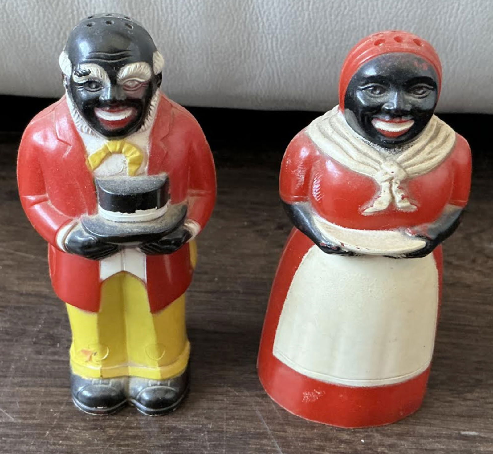 Black Americana Era Aunt Jemima and Uncle Mose Salt and Pepper Shakers (1 of 6)