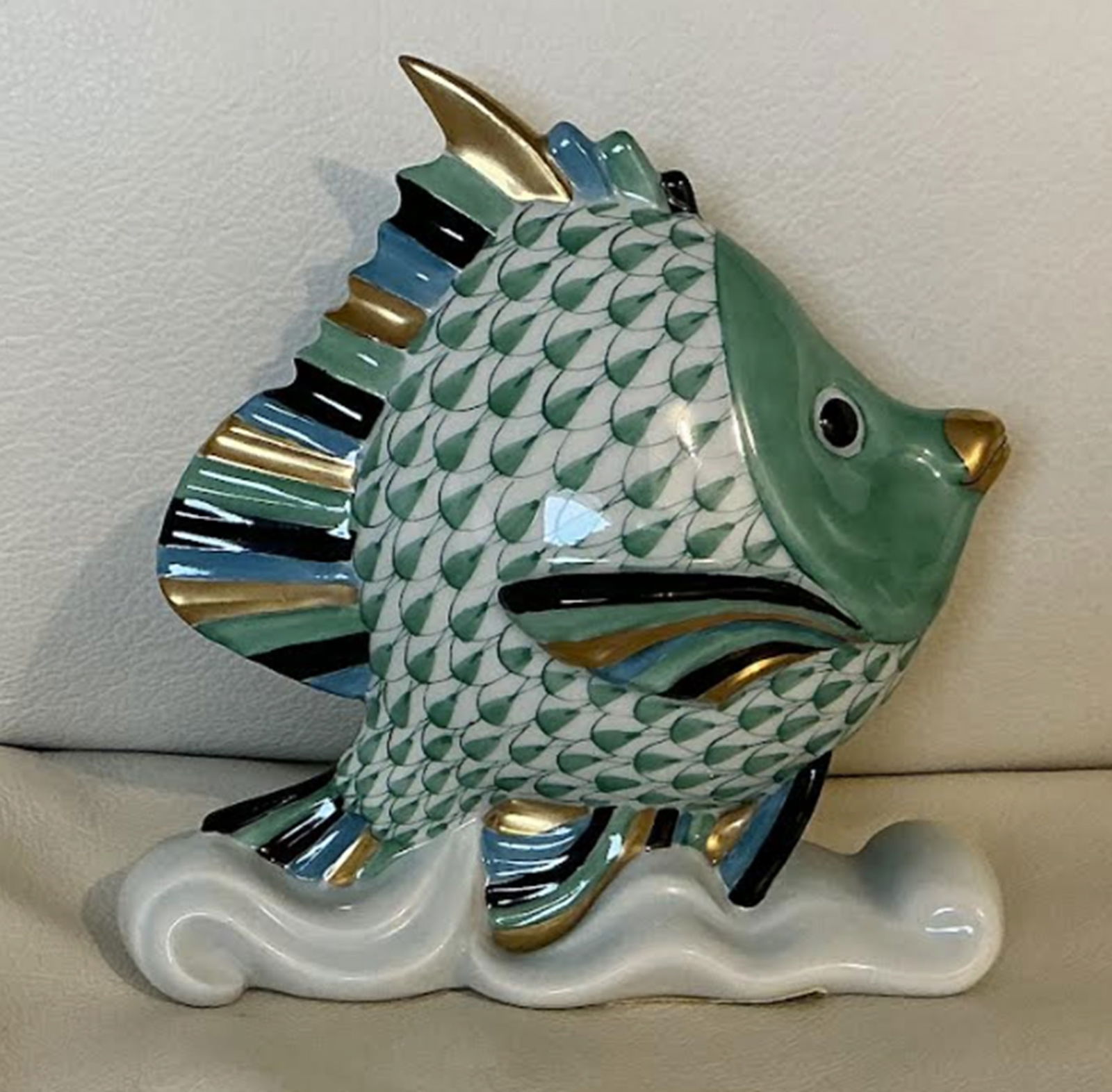 Herend Signed Porcelain Green Fishnet Large Fish Figurine With 24kt Gold Accents Made in Hungary (1 of 5)