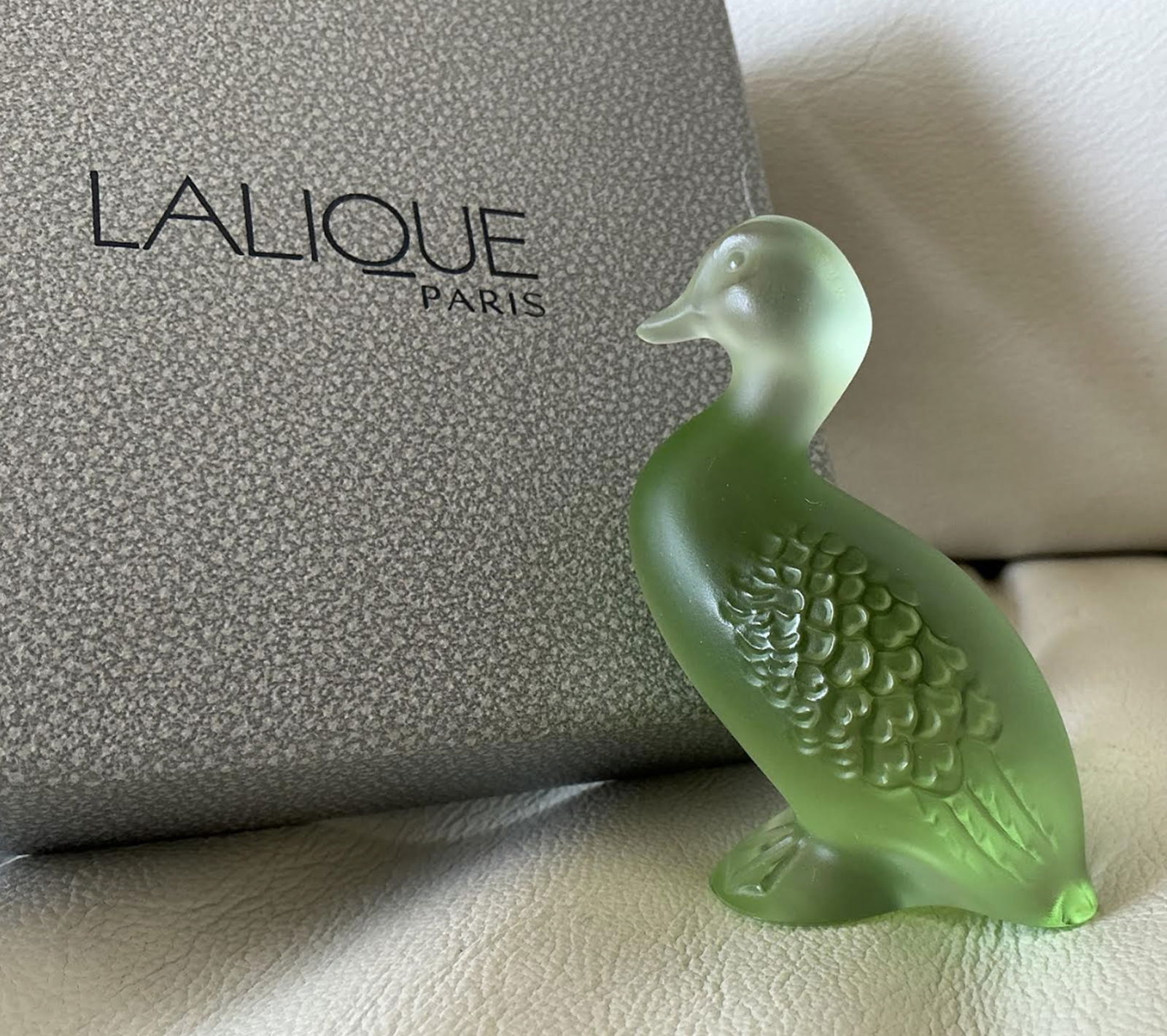 Lalique Signed Green Happy Duck With Original Box Made in France: Lalique Signed Green Haappy Duck With Original Box Made in France Measures approx 2x3 inches no chips or cracks pressent