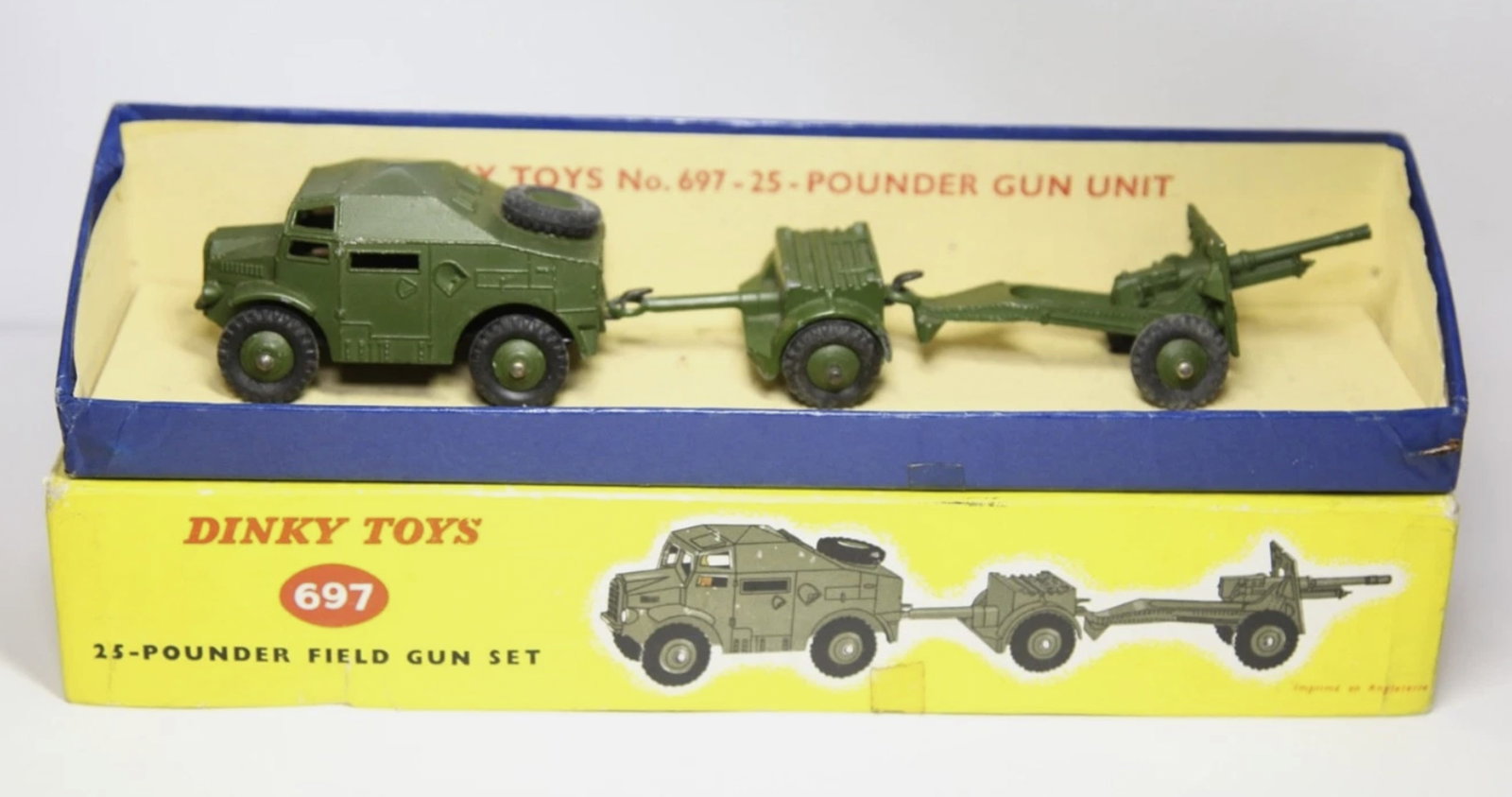 Dinky 697 25 Pounder Field Gun Set In Original Box. Made in England: Dinky 697 25 Pounder Field Gun Set In Original Box. Made in England. Signs of age wear rare collectible.