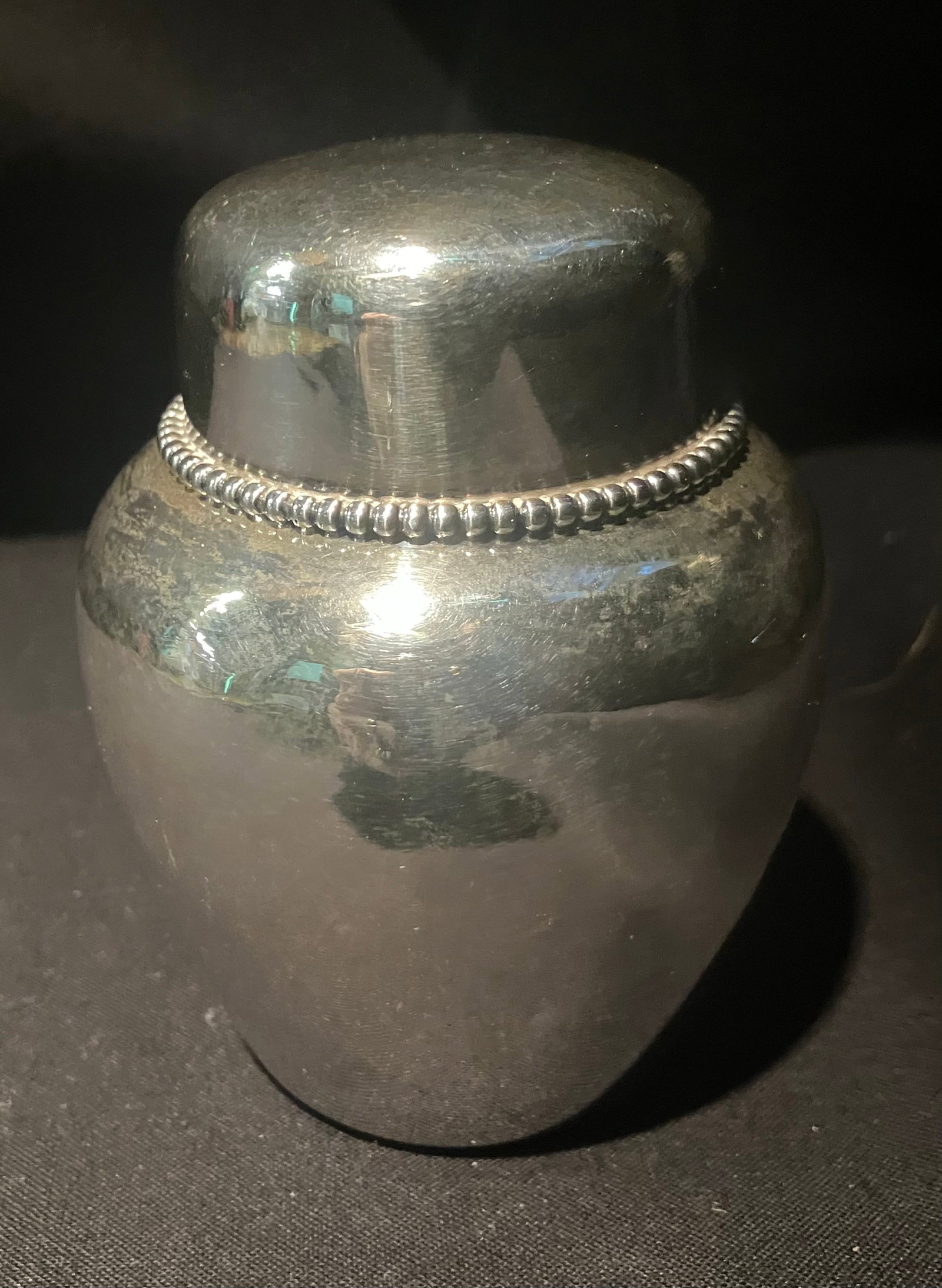 Duhme & Co Sterling Silver Tea Caddy 19th Century: Duhme & Co. Sterling Silver repousse Tea Caddy/ covered jar shape. Beading along top edge, no monogram. Marked Duhme & Co with additional Samuel Duhme mark. Late 1800. Interior of top has a mark that 
