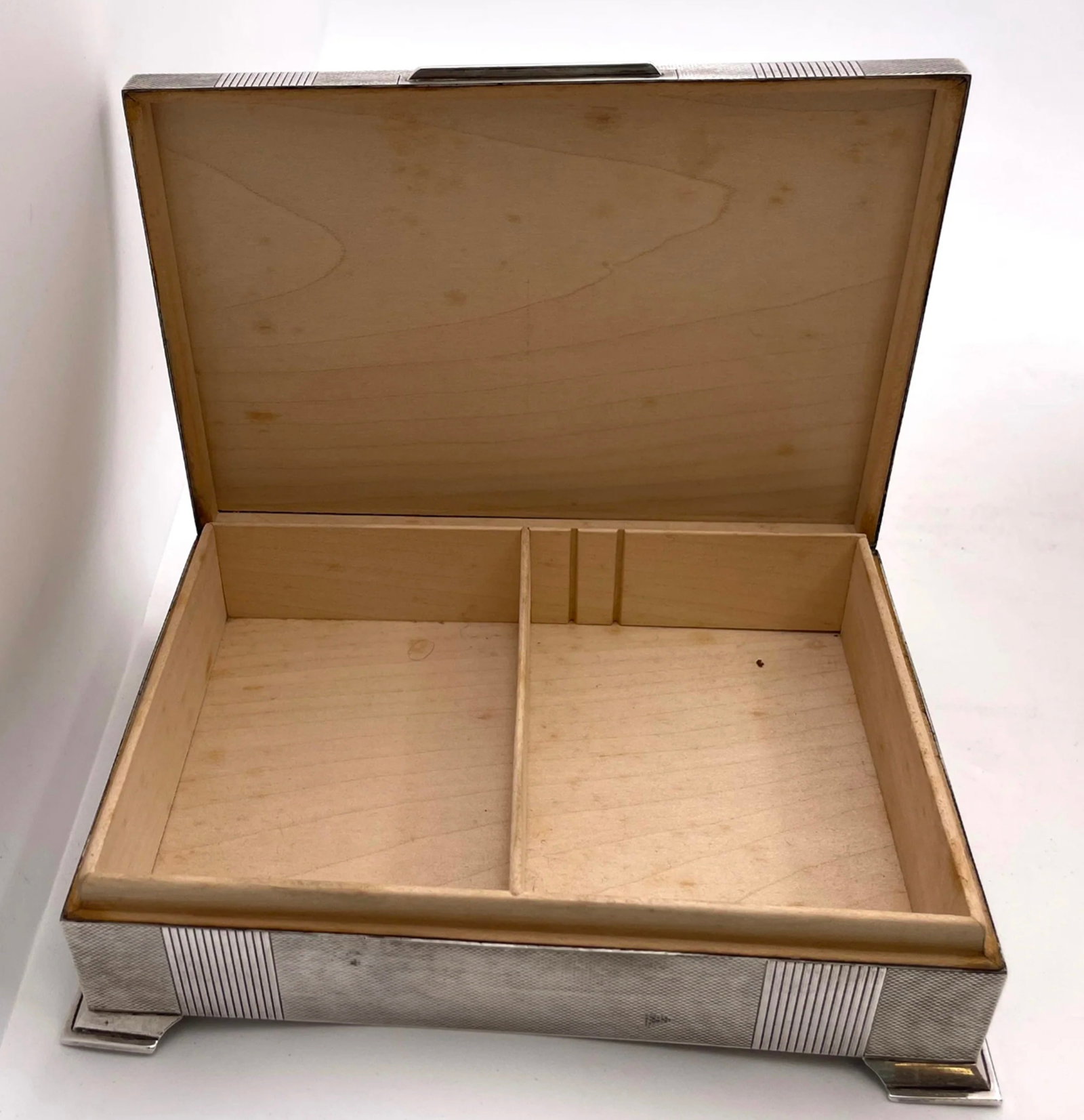Harman English Sterling Silver Humidor Cigar Box from 1957 (1 of 6)