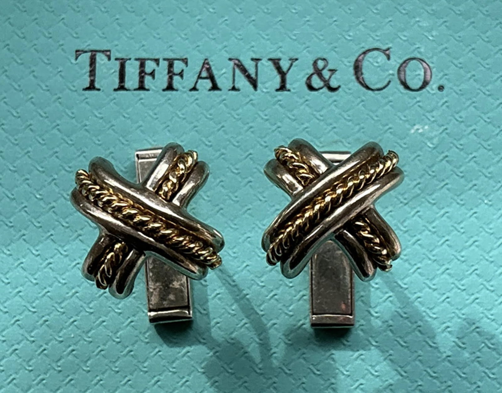 Tiffany & Co Sterling Silver with 18K yellow Gold Large Signature Cufflinks with Pouch and Box: Tiffany & Co Sterling Silver with 18K yellow Gold Cufflinks with Pouch