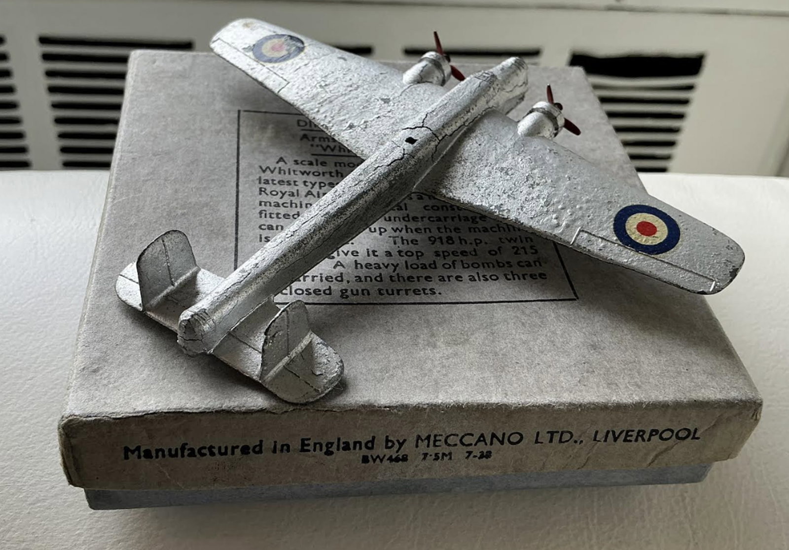 Dinky Meccano Prewar Airplane 60V Armstrong Whitworth Whitely Bomber - Good In Excellent Original (1 of 9)