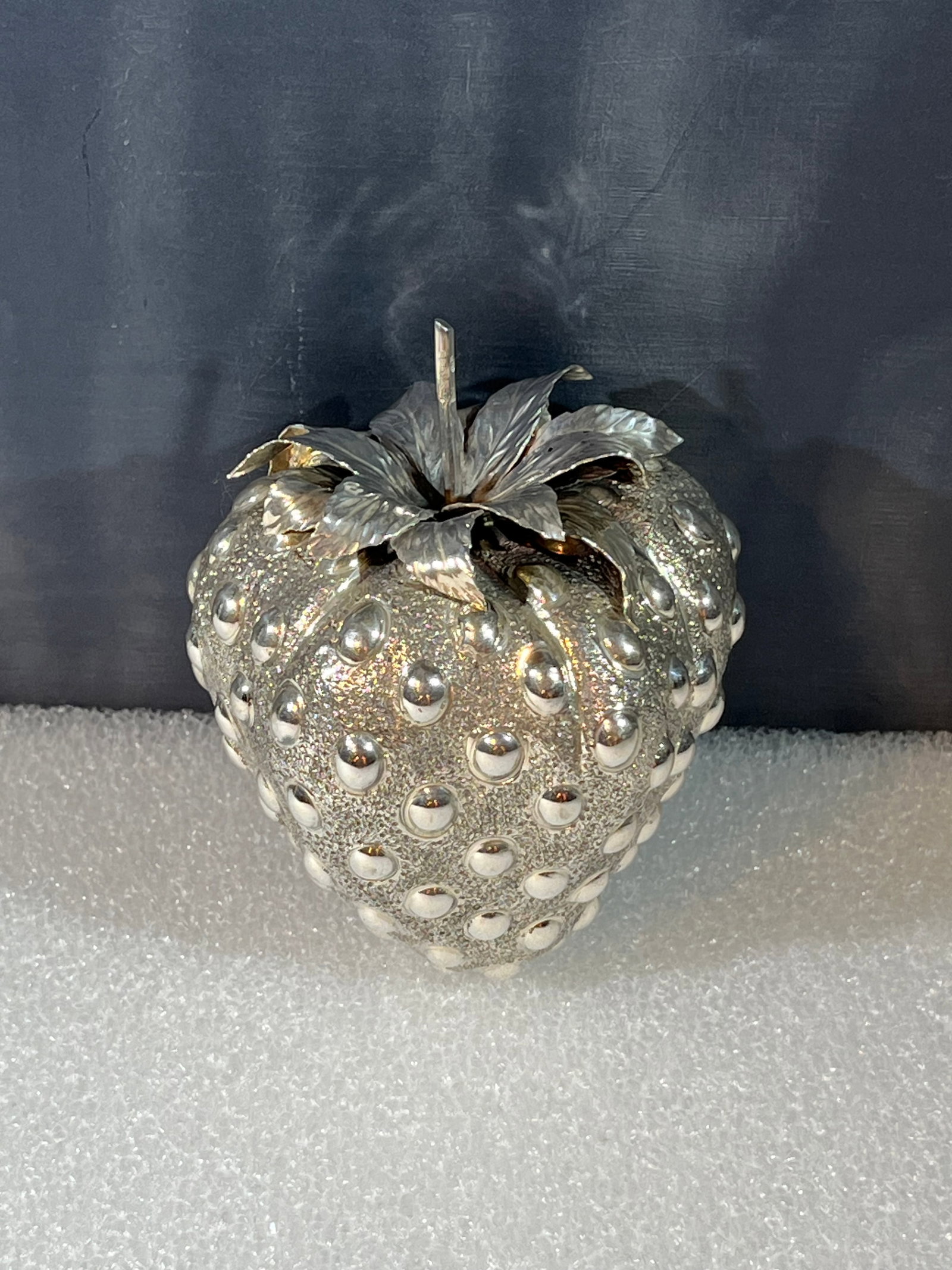 MARIO BUCCELLATI STERLING SILVER STRAWBERRY 1960 (1 of 12)